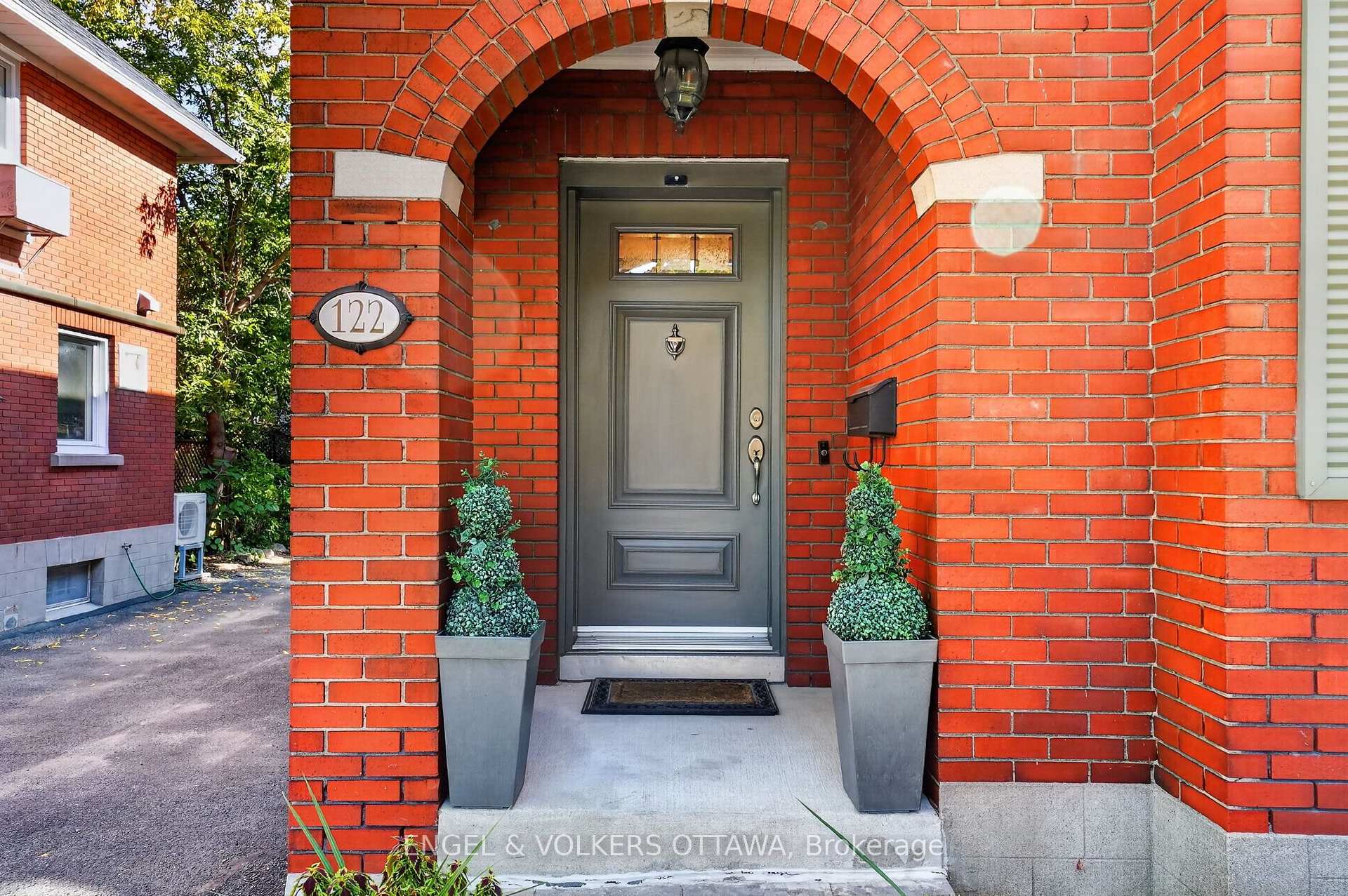Photo 2 of 122 Renfrew Avenue, Ottawa, Glebe — HOMEH