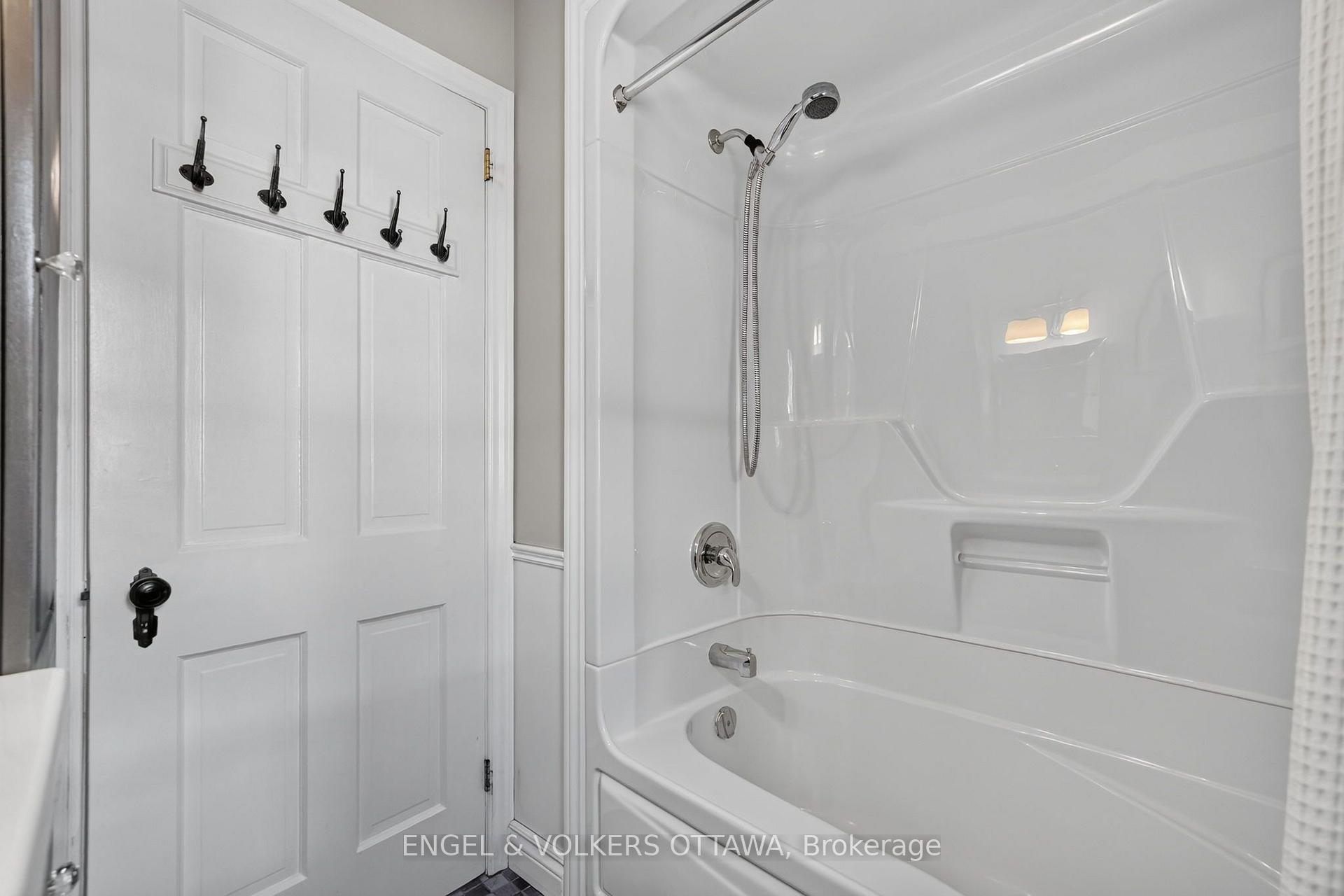 Photo 29 of 122 Renfrew Avenue, Ottawa, Glebe — HOMEH