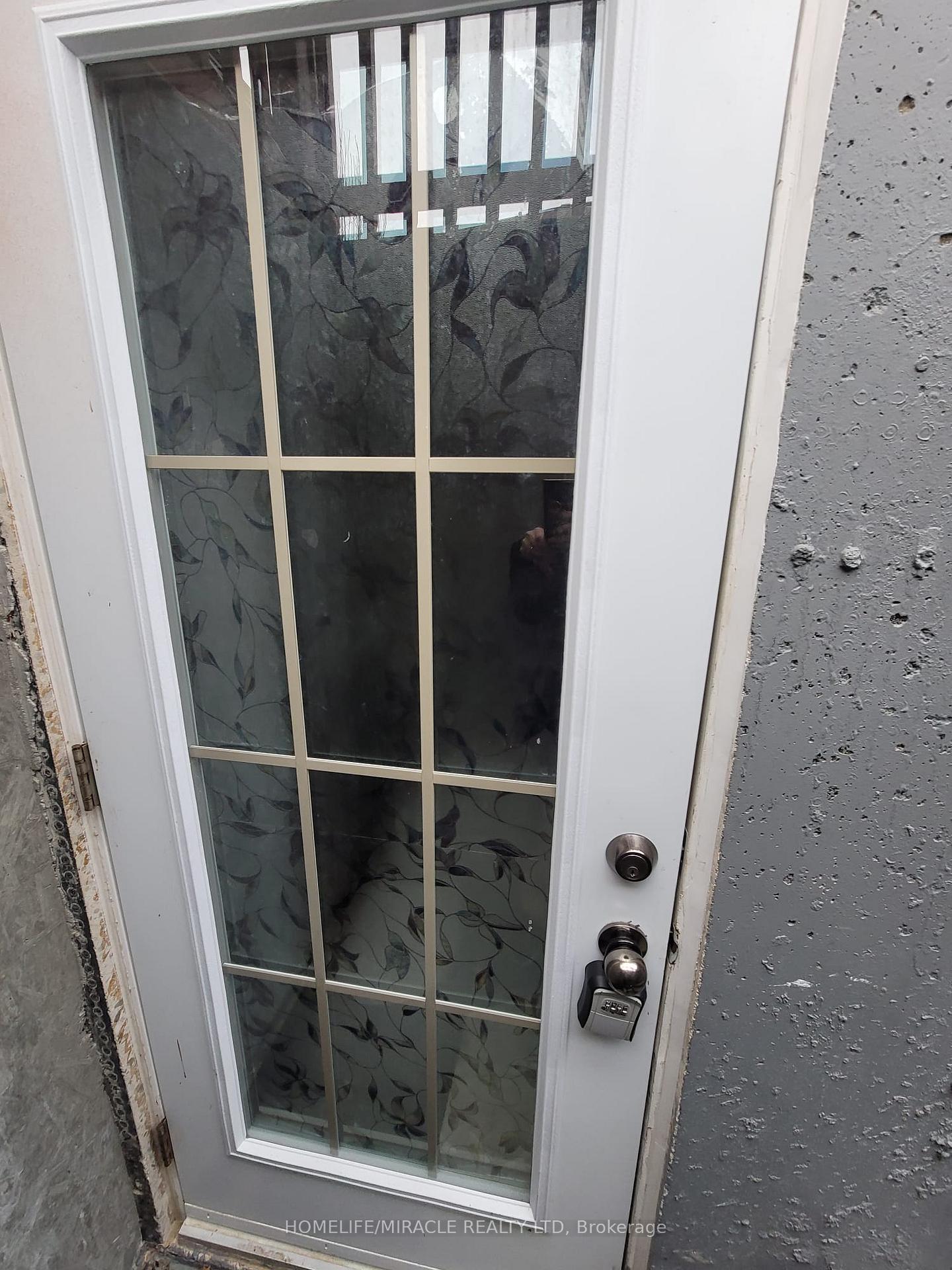 Photo 17 of 25 Browley Drive, Brampton, Fletcher's Meadow — HOMEH