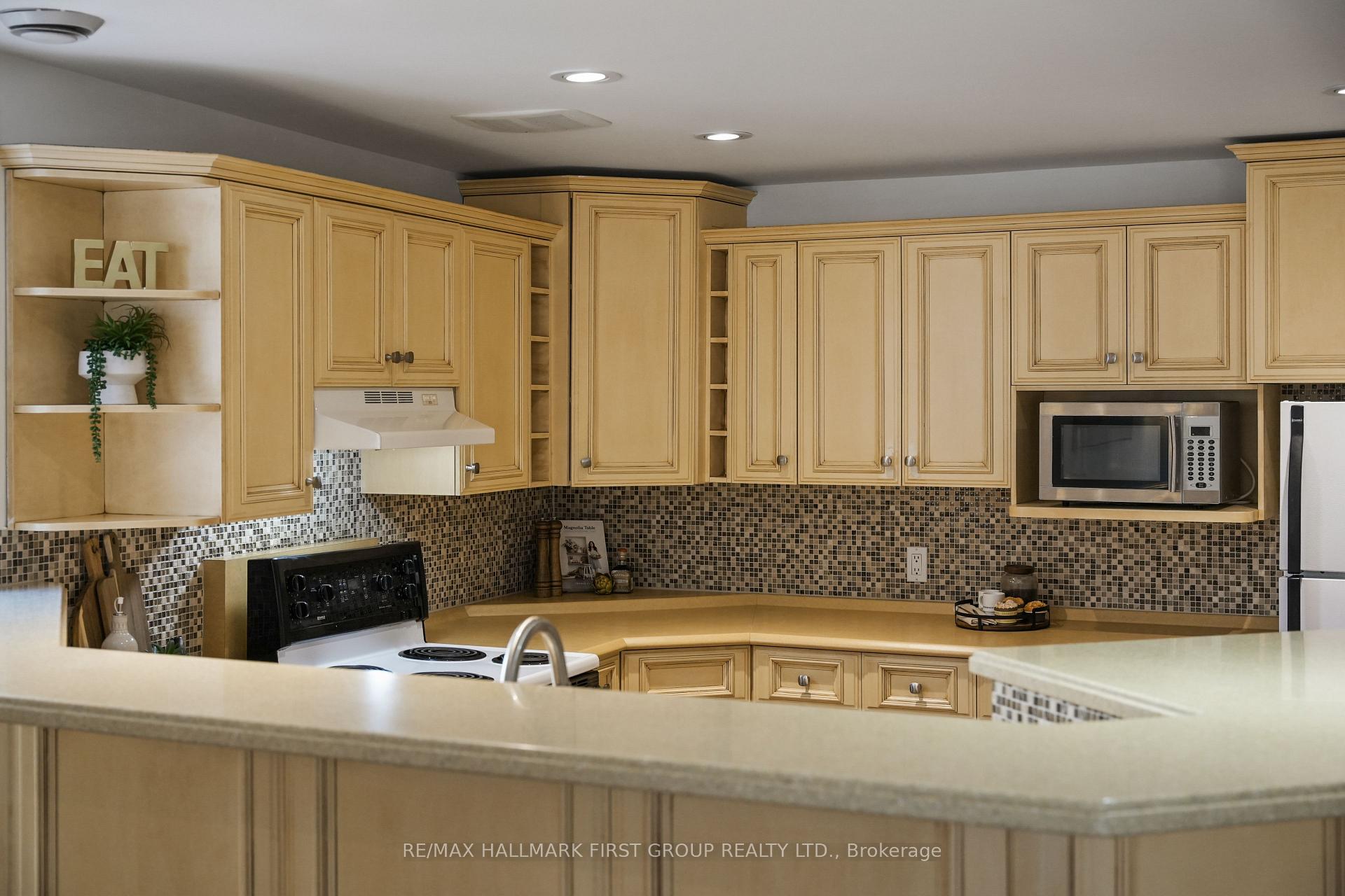 Photo 16 of Unit 202, 19 King Street W, Cobourg — HOMEH