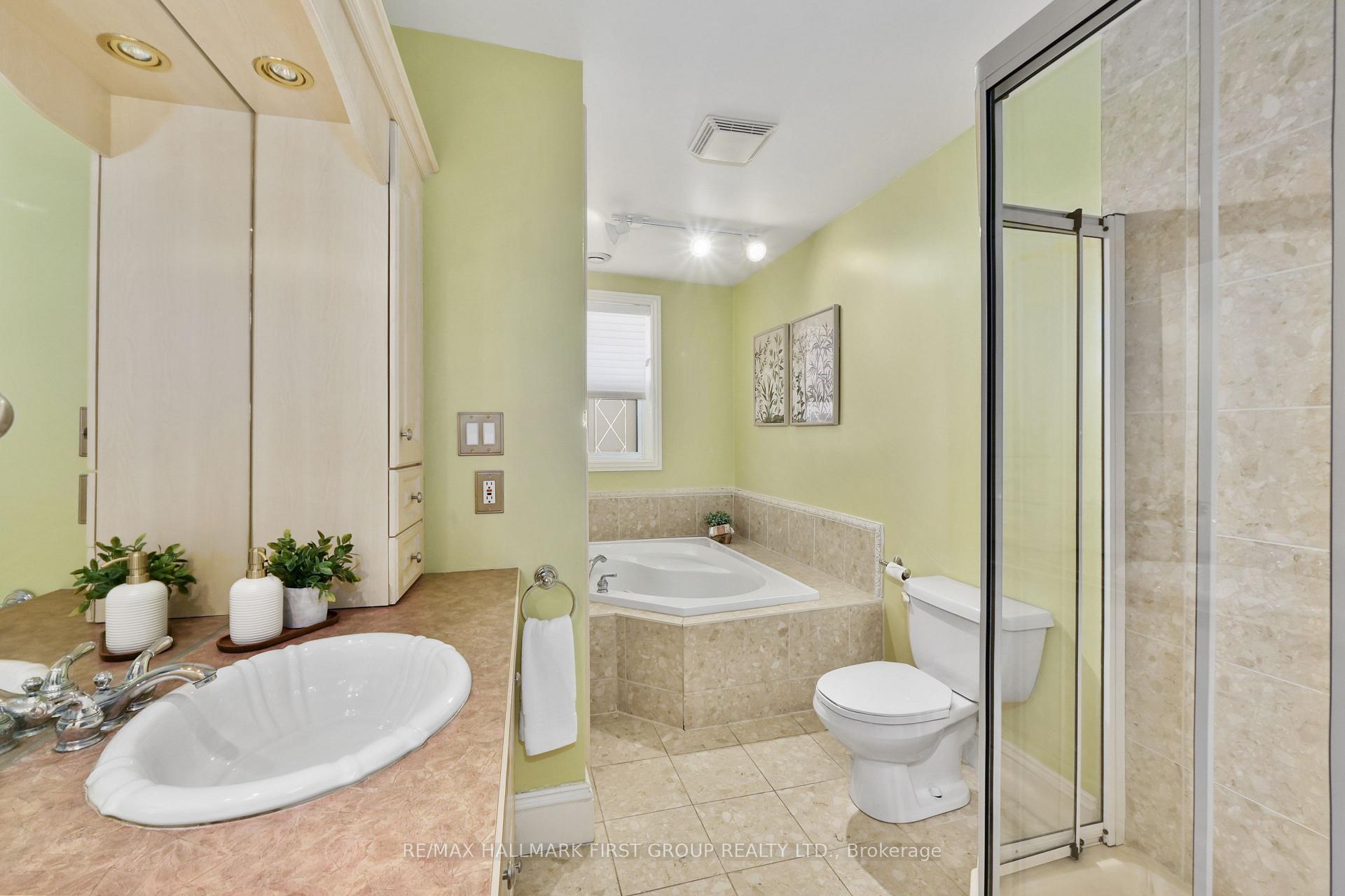 Photo 30 of Unit 202, 19 King Street W, Cobourg — HOMEH