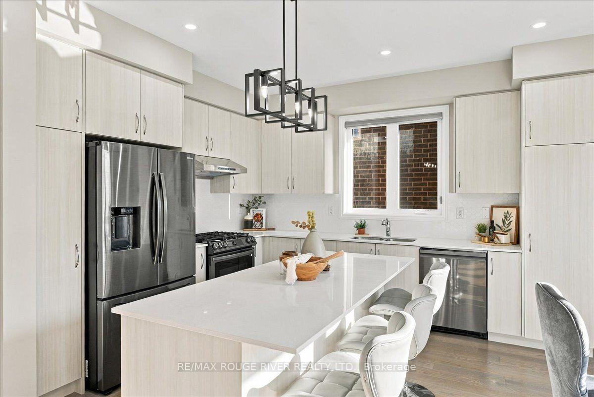 Photo 11 of 520 Coronation Road, Whitby, Rural Whitby — HOMEH
