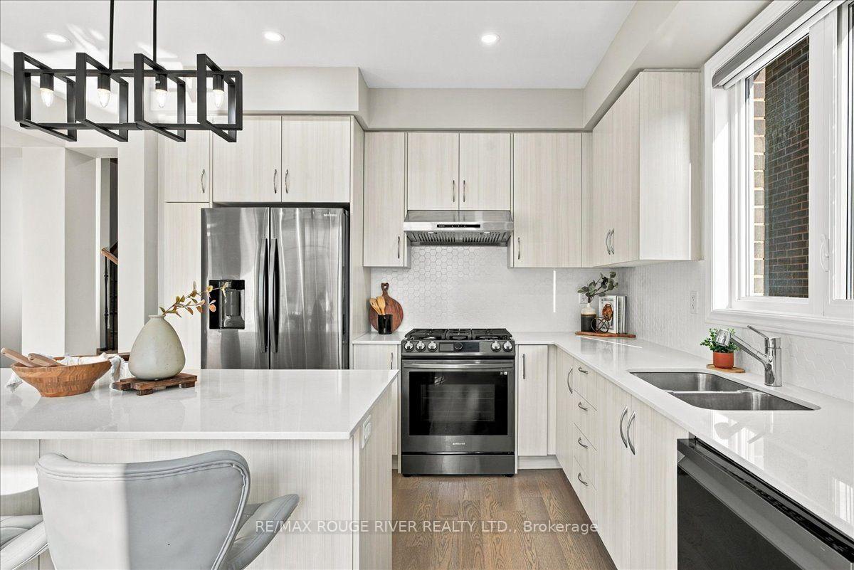 Photo 12 of 520 Coronation Road, Whitby, Rural Whitby — HOMEH