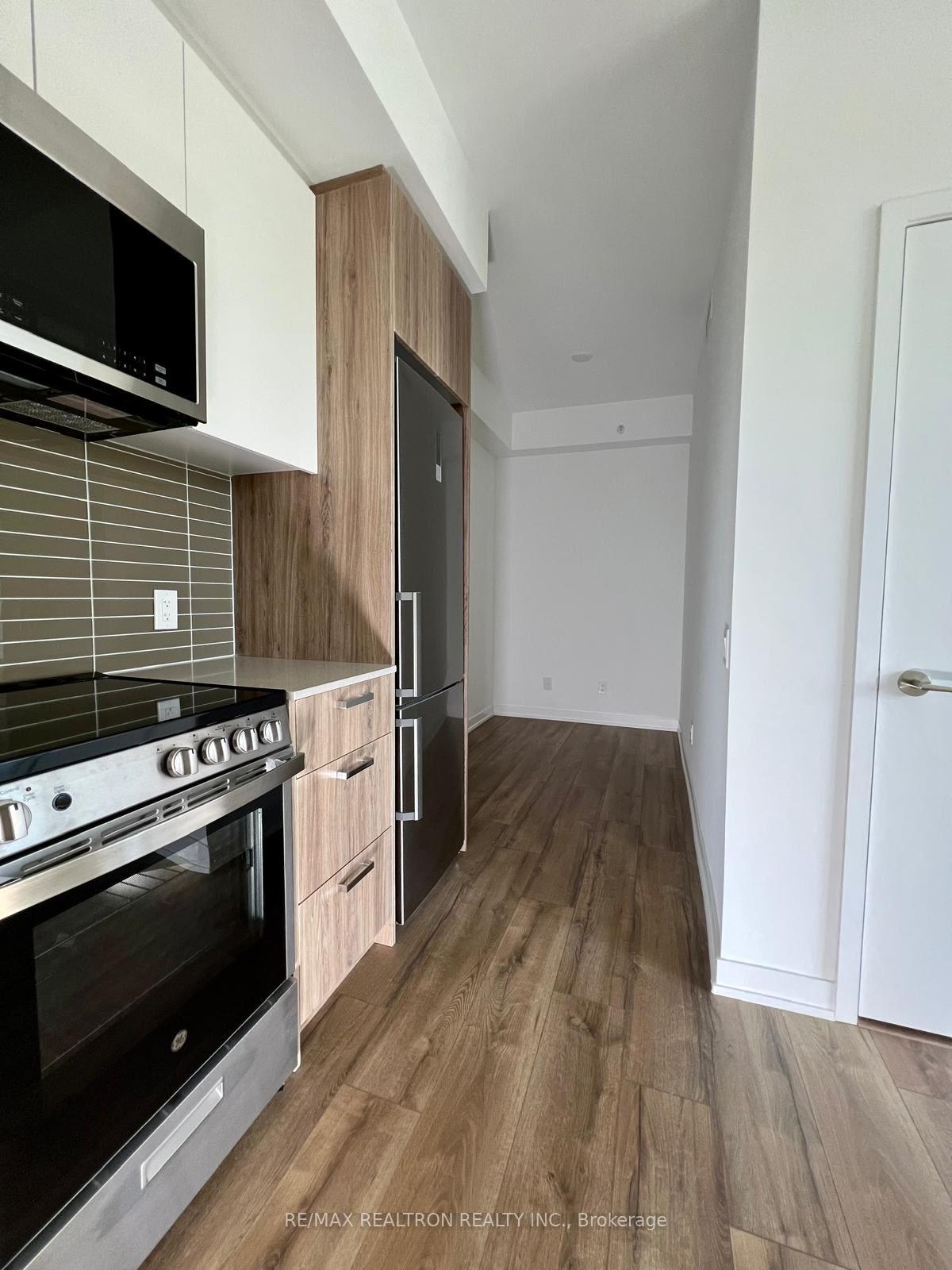Photo 7 of Unit 604, 1787 St Clair Avenue W, Toronto, Weston-Pellam Park — HOMEH