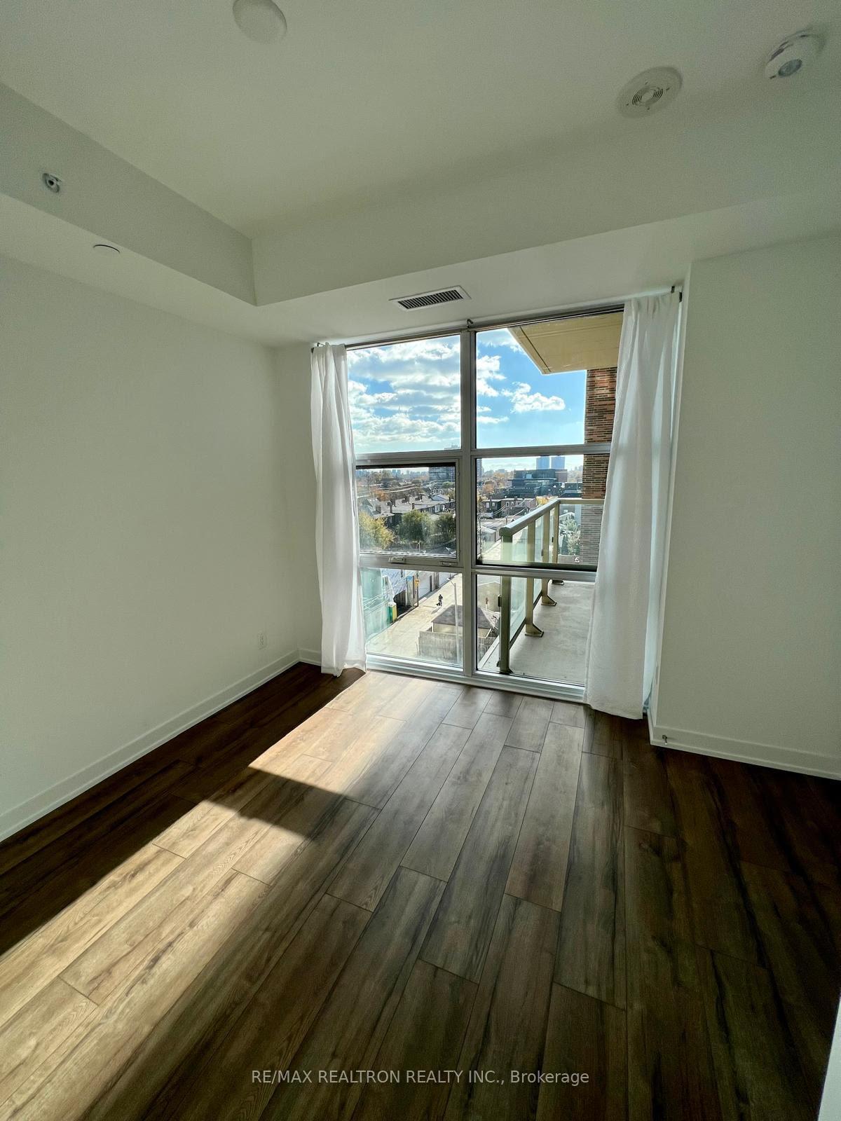 Photo 10 of Unit 604, 1787 St Clair Avenue W, Toronto, Weston-Pellam Park — HOMEH