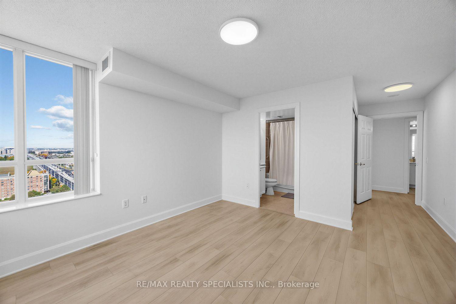 Photo 20 of Unit 2011, 55 Strathaven Drive W, Mississauga, Hurontario — HOMEH
