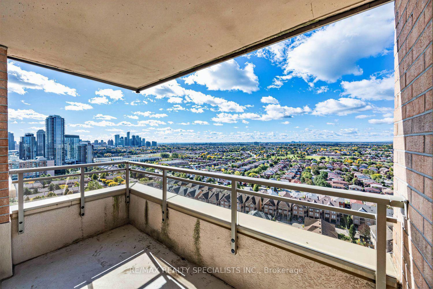 Photo 23 of Unit 2011, 55 Strathaven Drive W, Mississauga, Hurontario — HOMEH