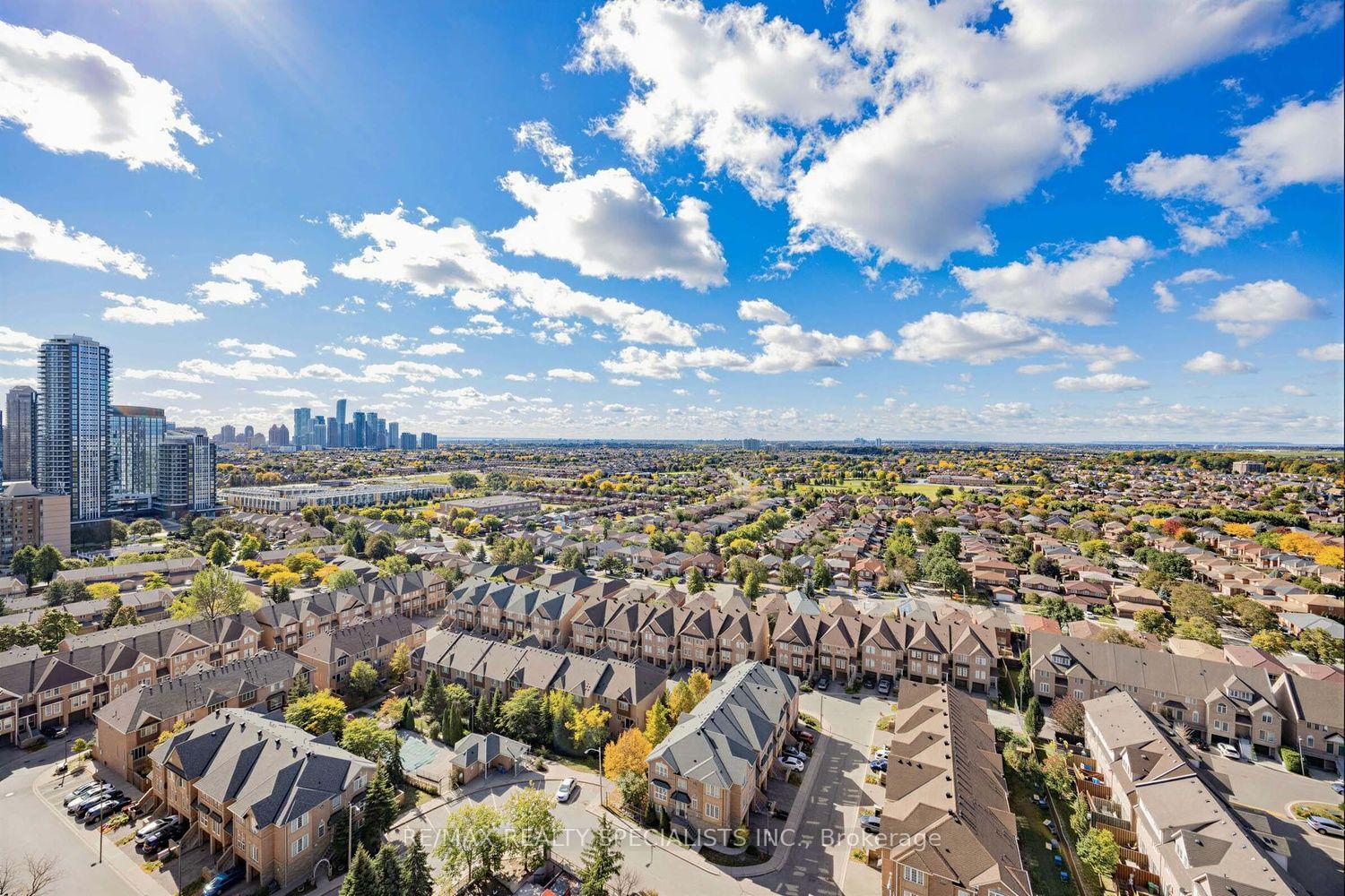 Photo 25 of Unit 2011, 55 Strathaven Drive W, Mississauga, Hurontario — HOMEH