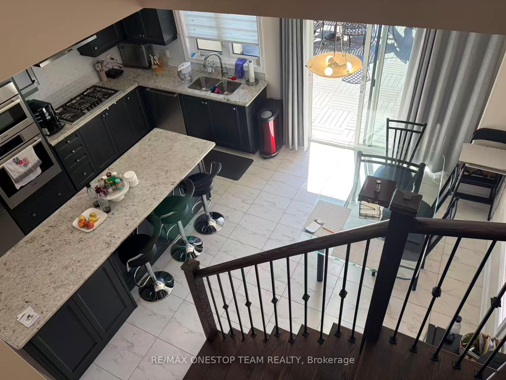Photo 5 of 34 Heriot Place, Vaughan, Patterson — HOMEH