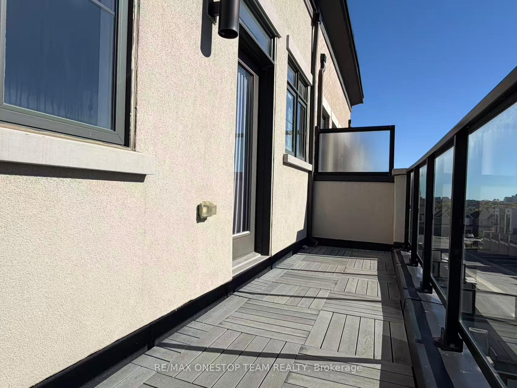 Photo 22 of 34 Heriot Place, Vaughan, Patterson — HOMEH