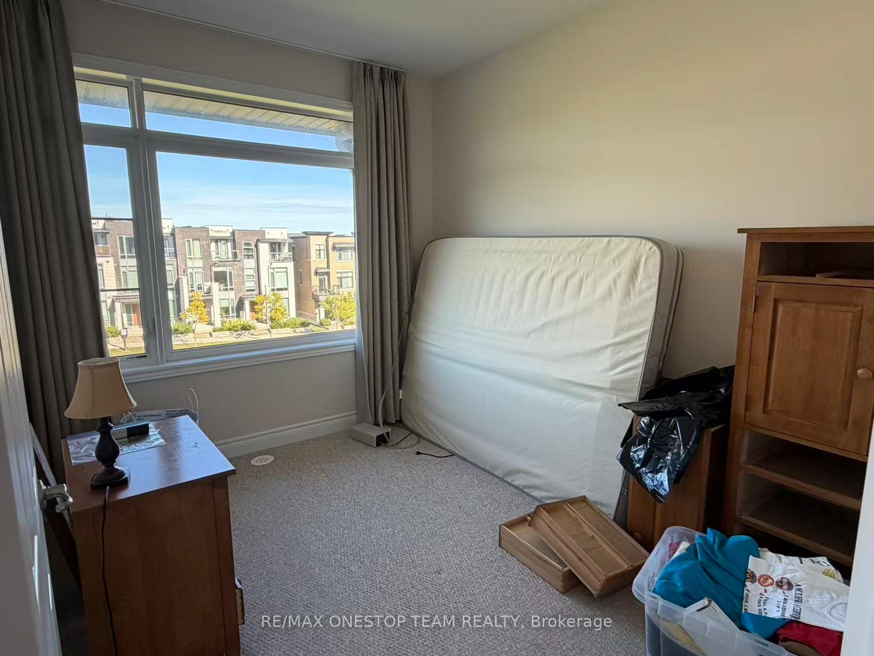 Photo 24 of 34 Heriot Place, Vaughan, Patterson — HOMEH
