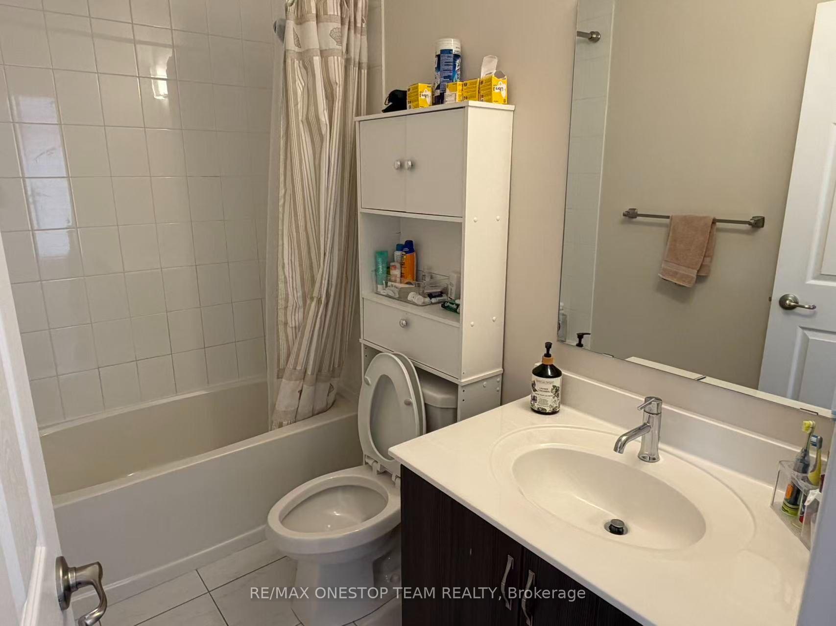 Photo 26 of 34 Heriot Place, Vaughan, Patterson — HOMEH