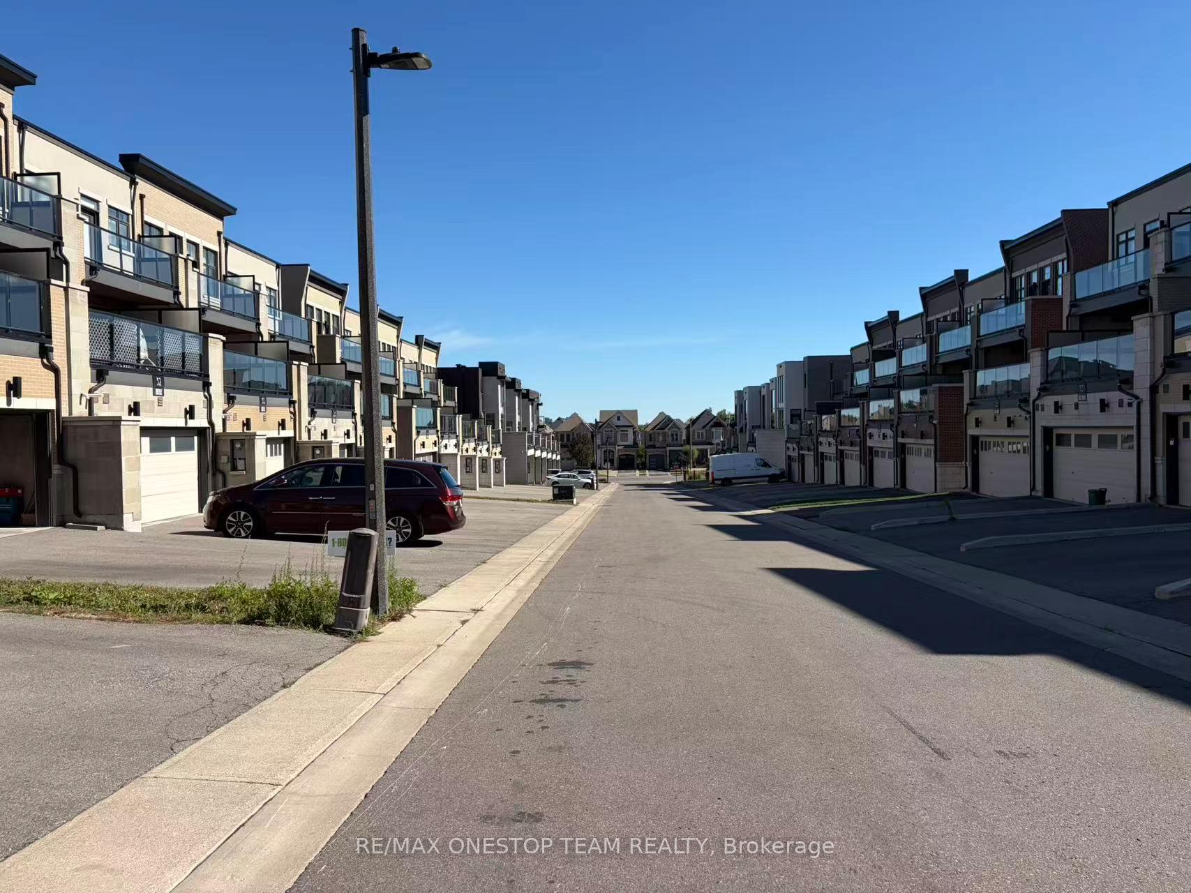 Photo 29 of 34 Heriot Place, Vaughan, Patterson — HOMEH