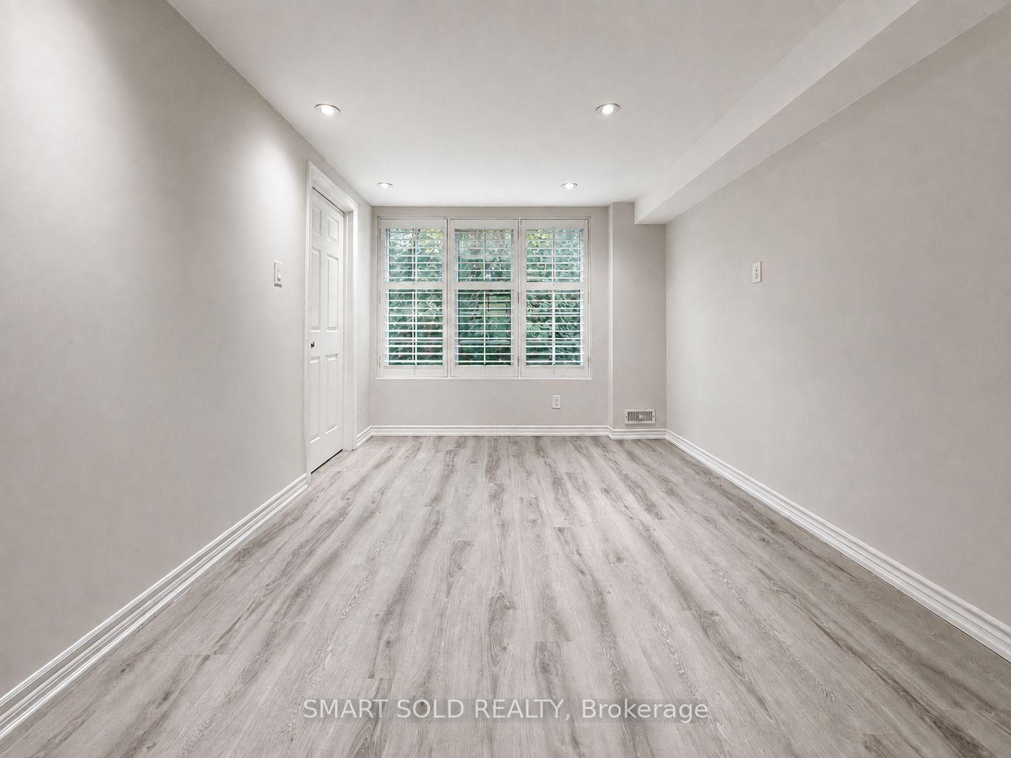 Photo 6 of Unit Lower, 71 Dewpoint Road, Vaughan, Patterson — HOMEH