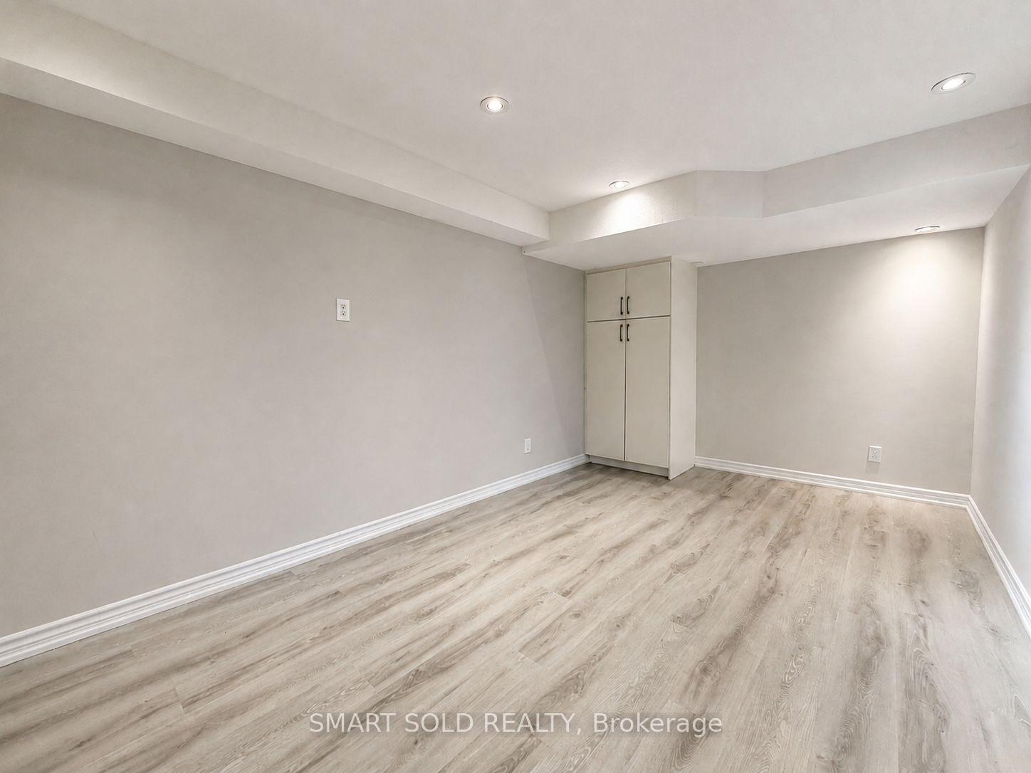 Photo 8 of Unit Lower, 71 Dewpoint Road, Vaughan, Patterson — HOMEH