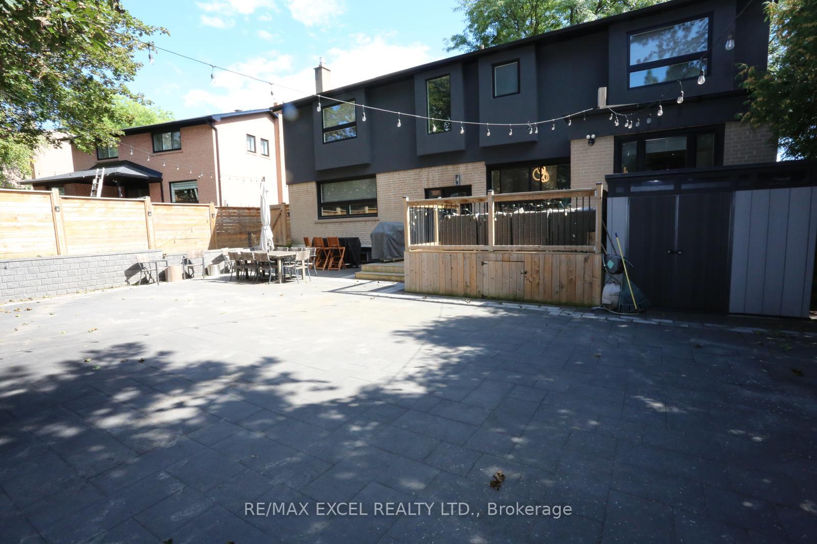 Photo 29 of 16 Aldenham Crescent, North York, Parkwoods-Donalda — HOMEH