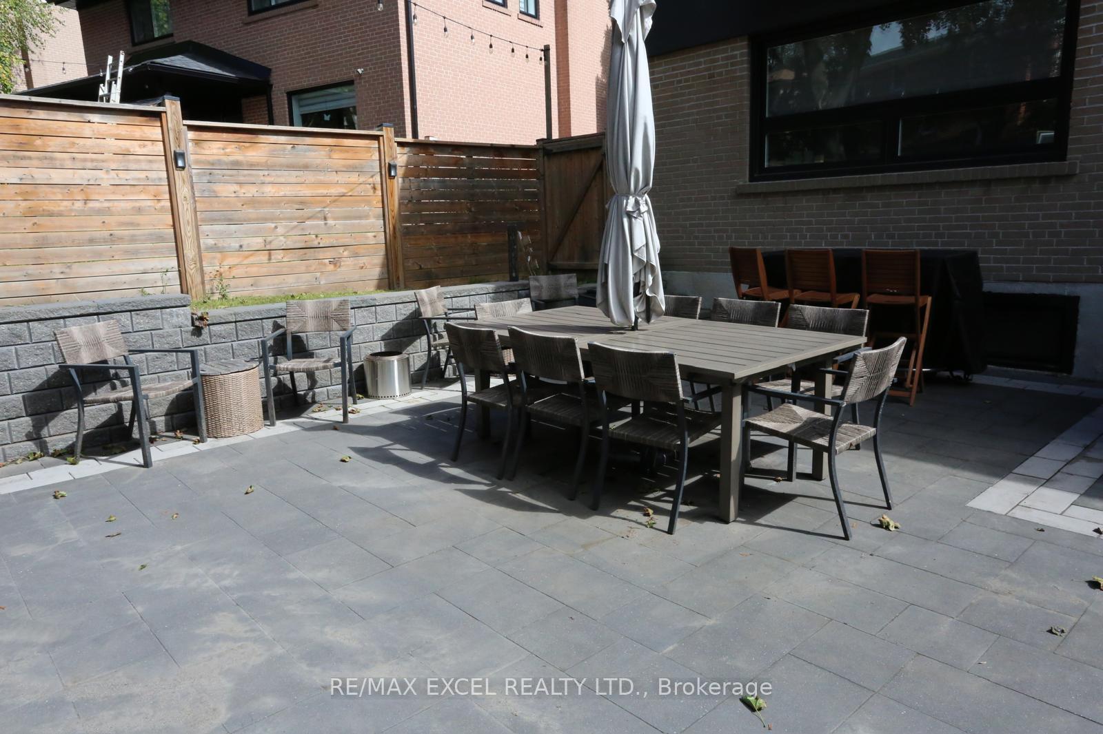Photo 33 of 16 Aldenham Crescent, North York, Parkwoods-Donalda — HOMEH