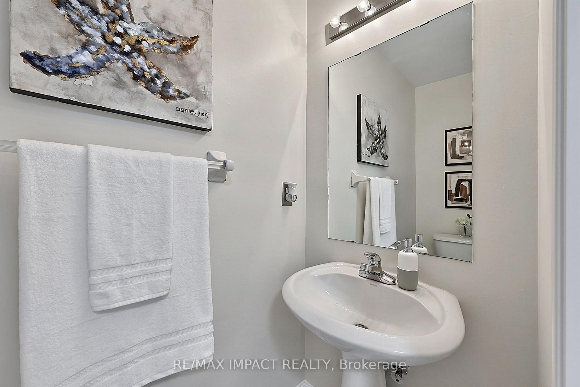 Photo 20 of 17 Holman Court, Whitby, Williamsburg — HOMEH