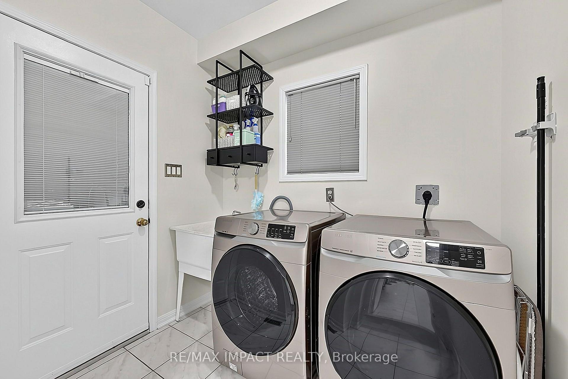 Photo 21 of 17 Holman Court, Whitby, Williamsburg — HOMEH