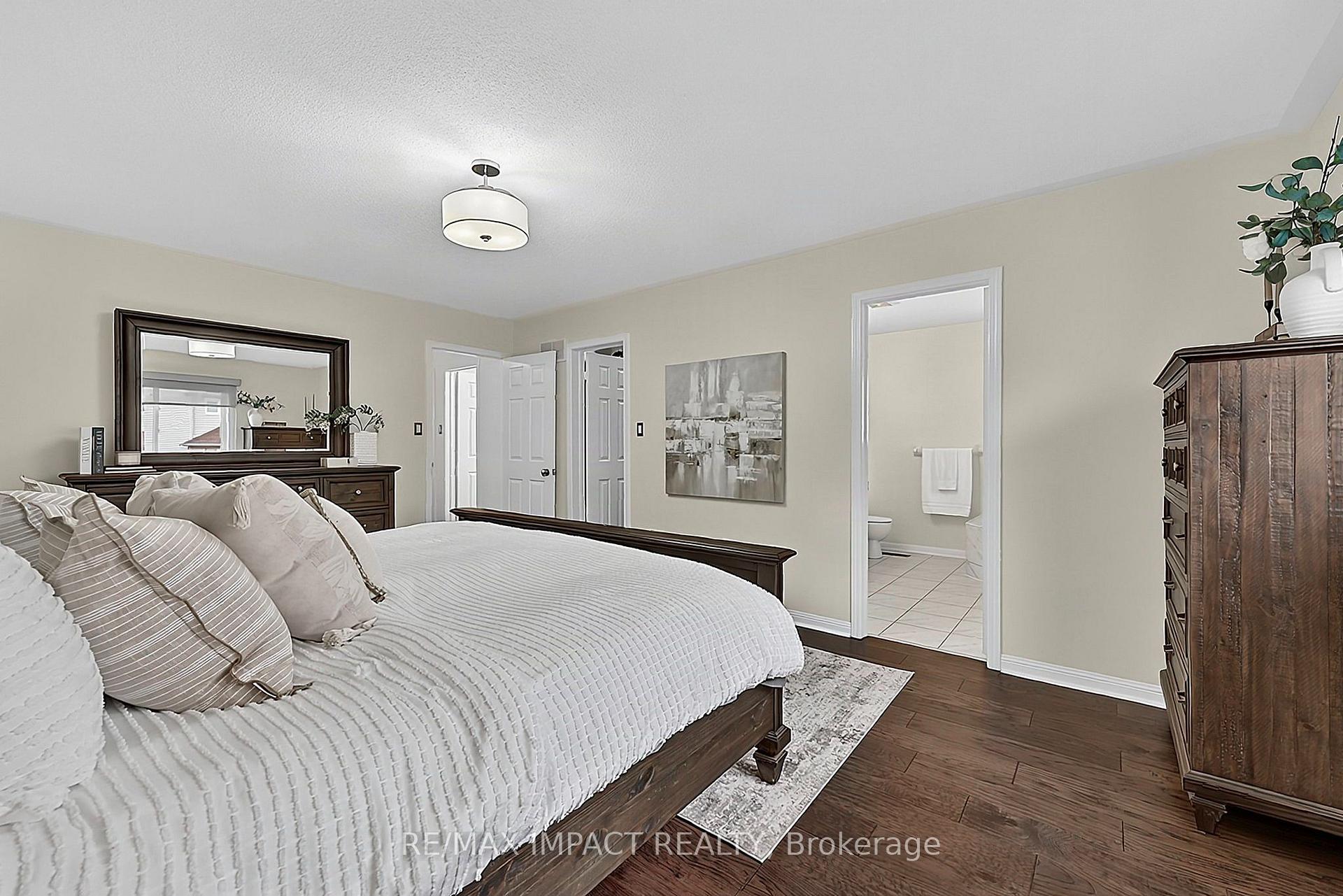 Photo 26 of 17 Holman Court, Whitby, Williamsburg — HOMEH