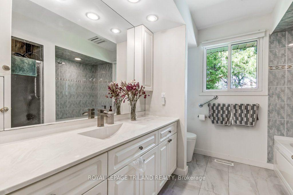 Photo 19 of 245 Currie Boulevard, Central Elgin, Port Stanley — HOMEH
