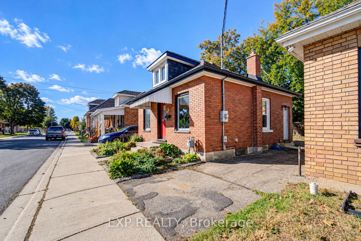 Photo 2 of 46 Maitland Street, Brantford, East Ward — HOMEH