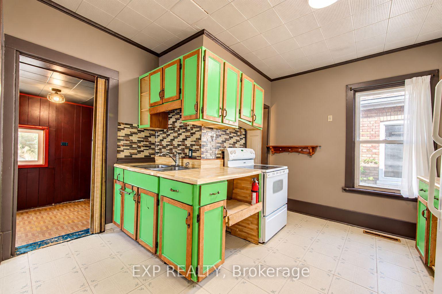 Photo 7 of 46 Maitland Street, Brantford, East Ward — HOMEH