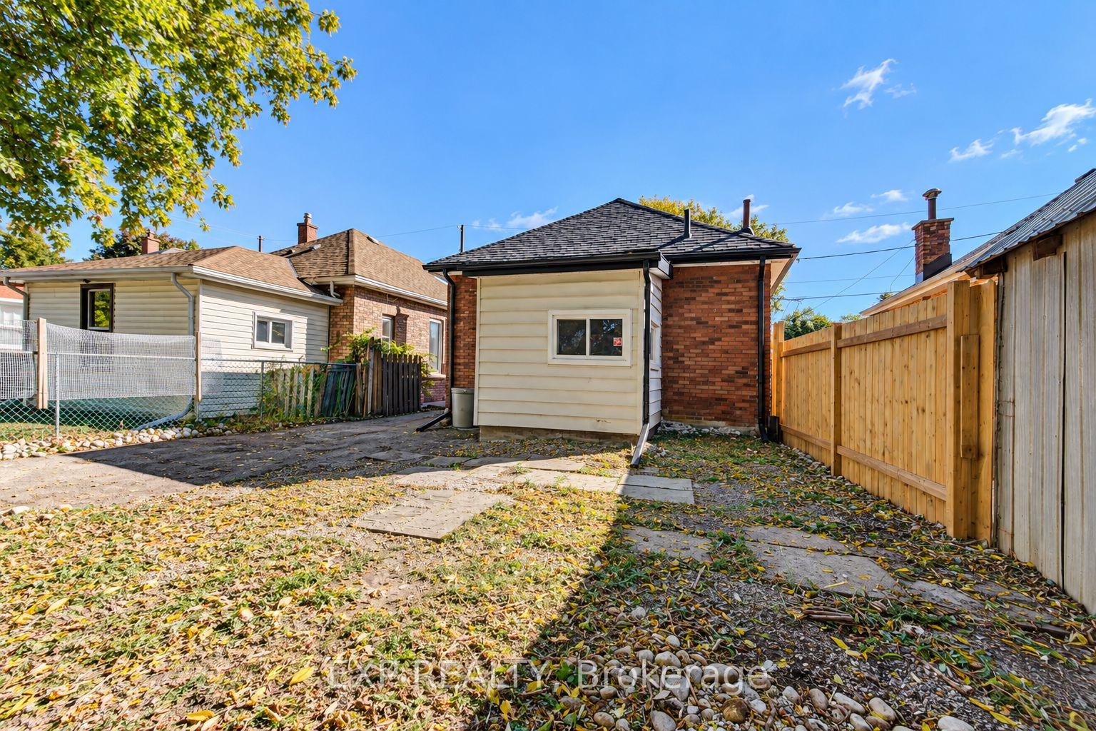 Photo 19 of 46 Maitland Street, Brantford, East Ward — HOMEH