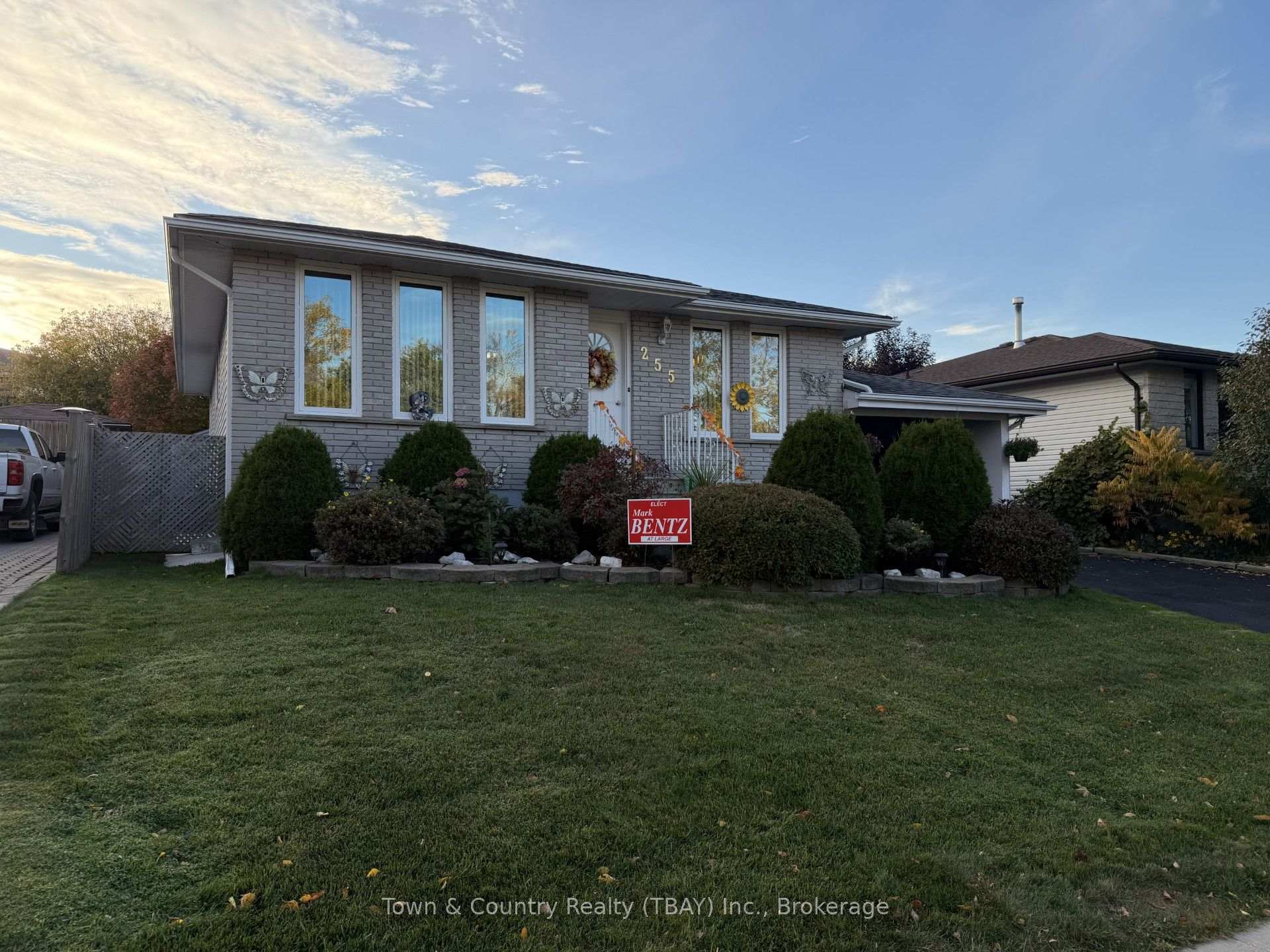 Photo of 255 London Drive