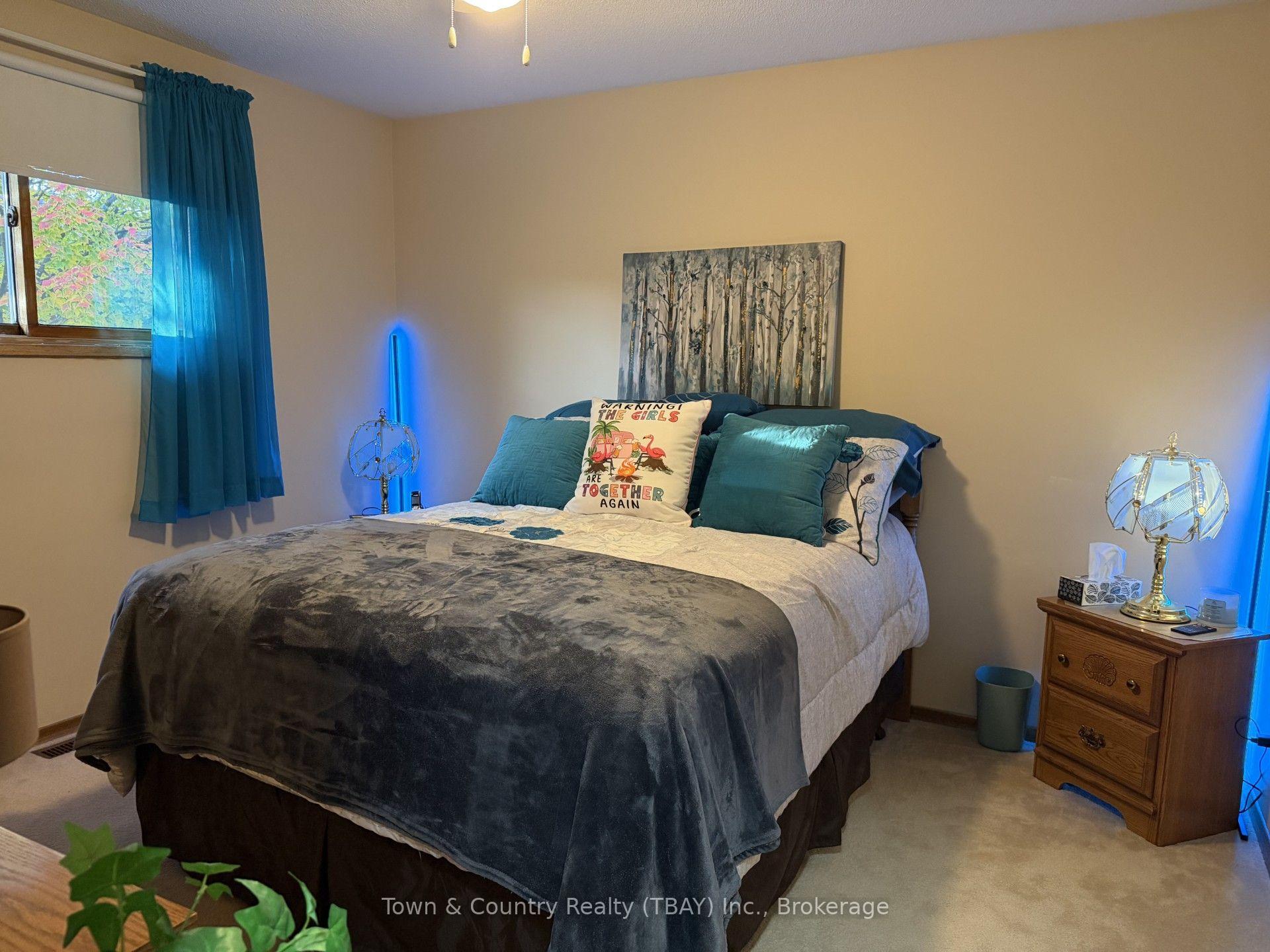 Photo 13 of 255 London Drive, Thunder Bay, Dawson Heights — HOMEH