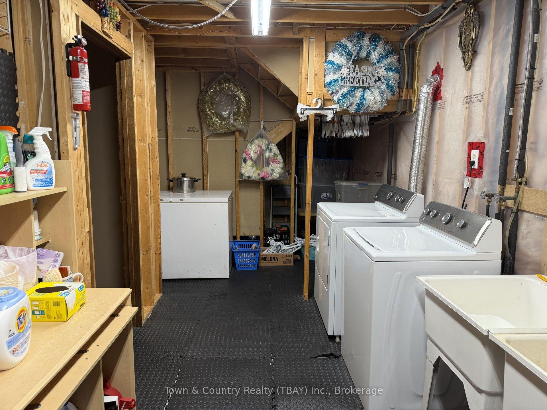 Photo 21 of 255 London Drive, Thunder Bay, Dawson Heights — HOMEH