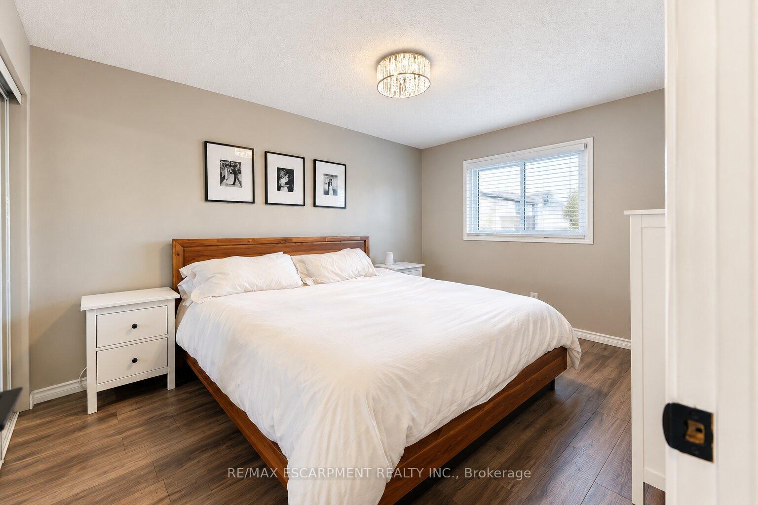 Photo 13 of 6 Sandra Crescent, Grimsby, Grimsby East — HOMEH