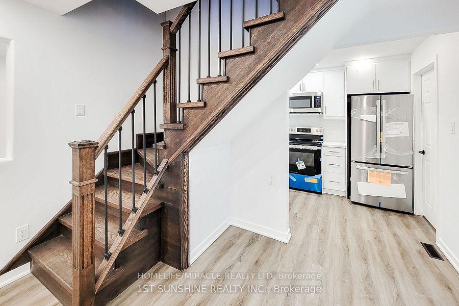 Photo 3 of 184 Beach Boulevard, Hamilton, Hamilton Beach — HOMEH