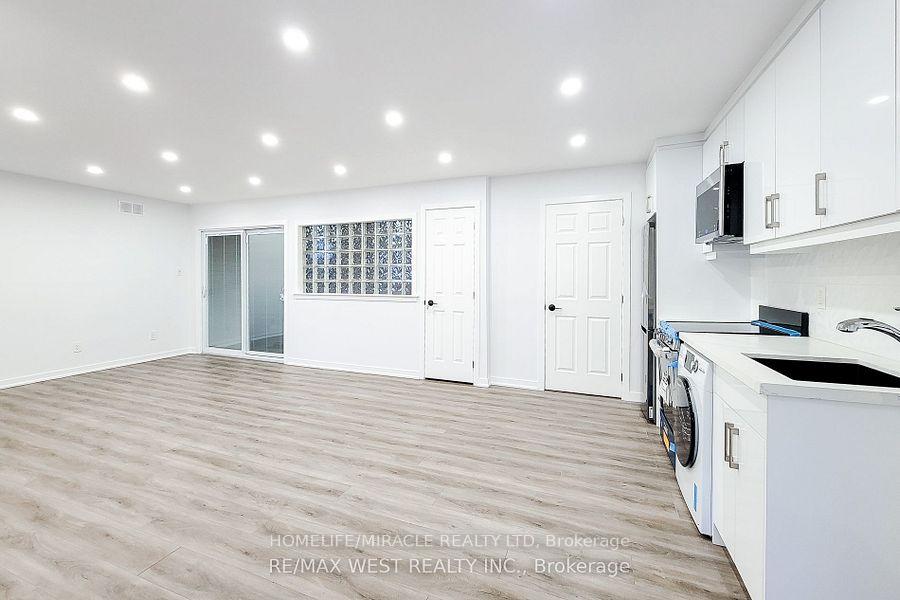 Photo 17 of 184 Beach Boulevard, Hamilton, Hamilton Beach — HOMEH