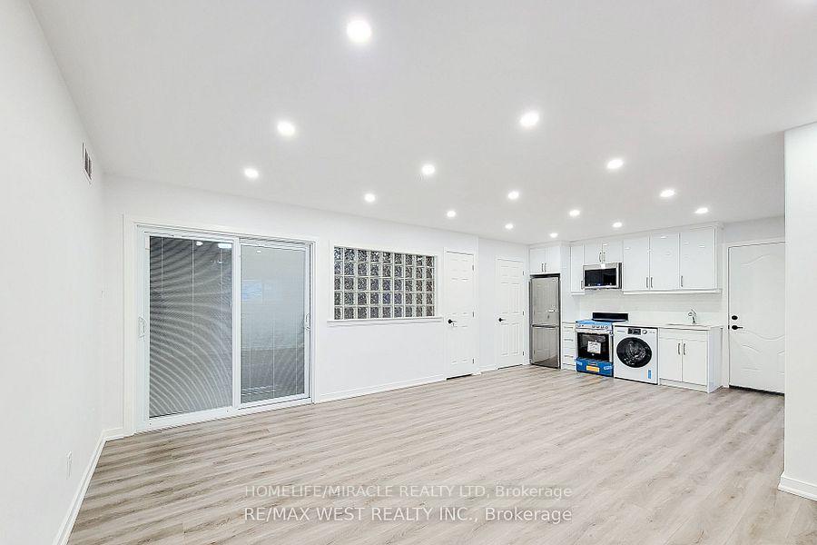 Photo 18 of 184 Beach Boulevard, Hamilton, Hamilton Beach — HOMEH