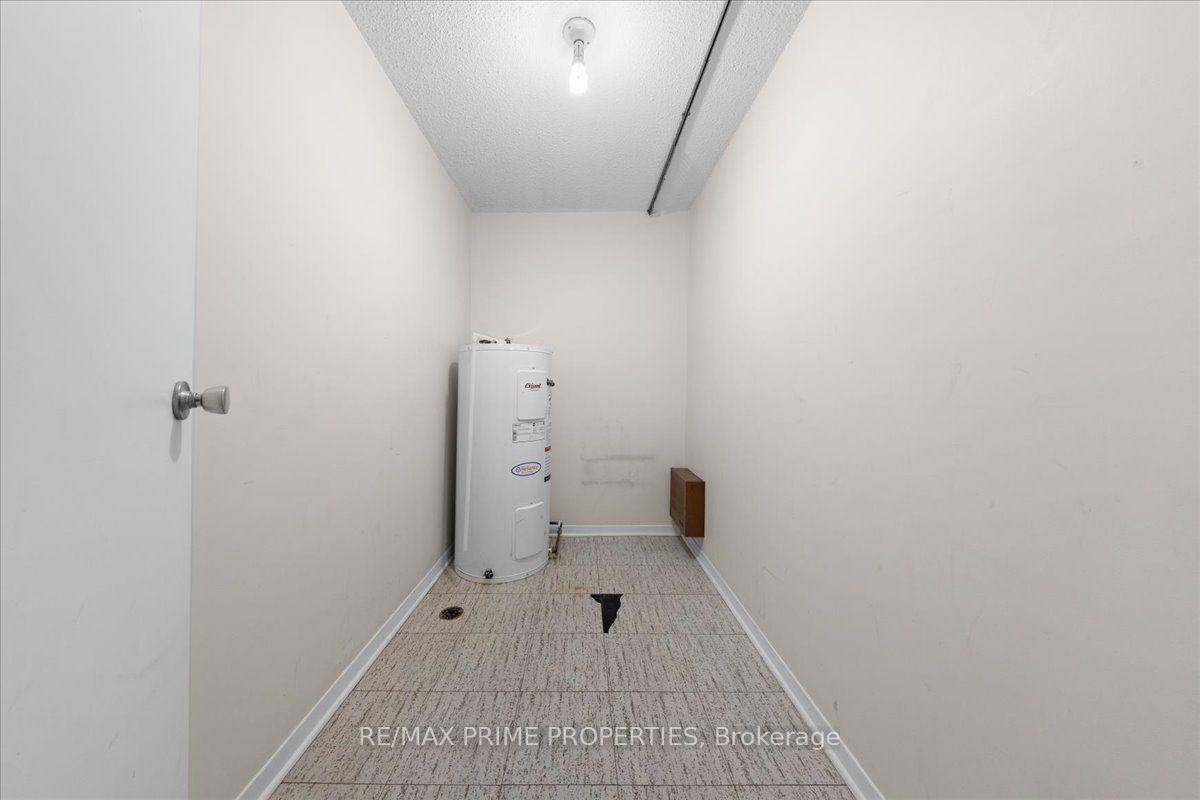 Photo 27 of Unit 4, 525 St. Laurent Boulevard, Ottawa, Viscount Alexander Park — HOMEH