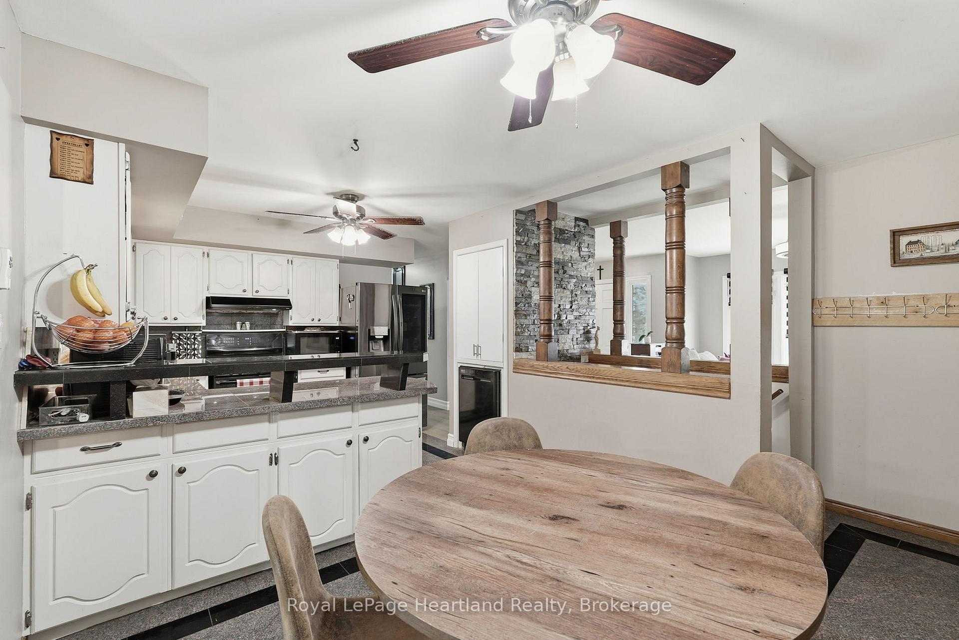 Photo 9 of 292 Wellington Street, North Huron, Blyth — HOMEH