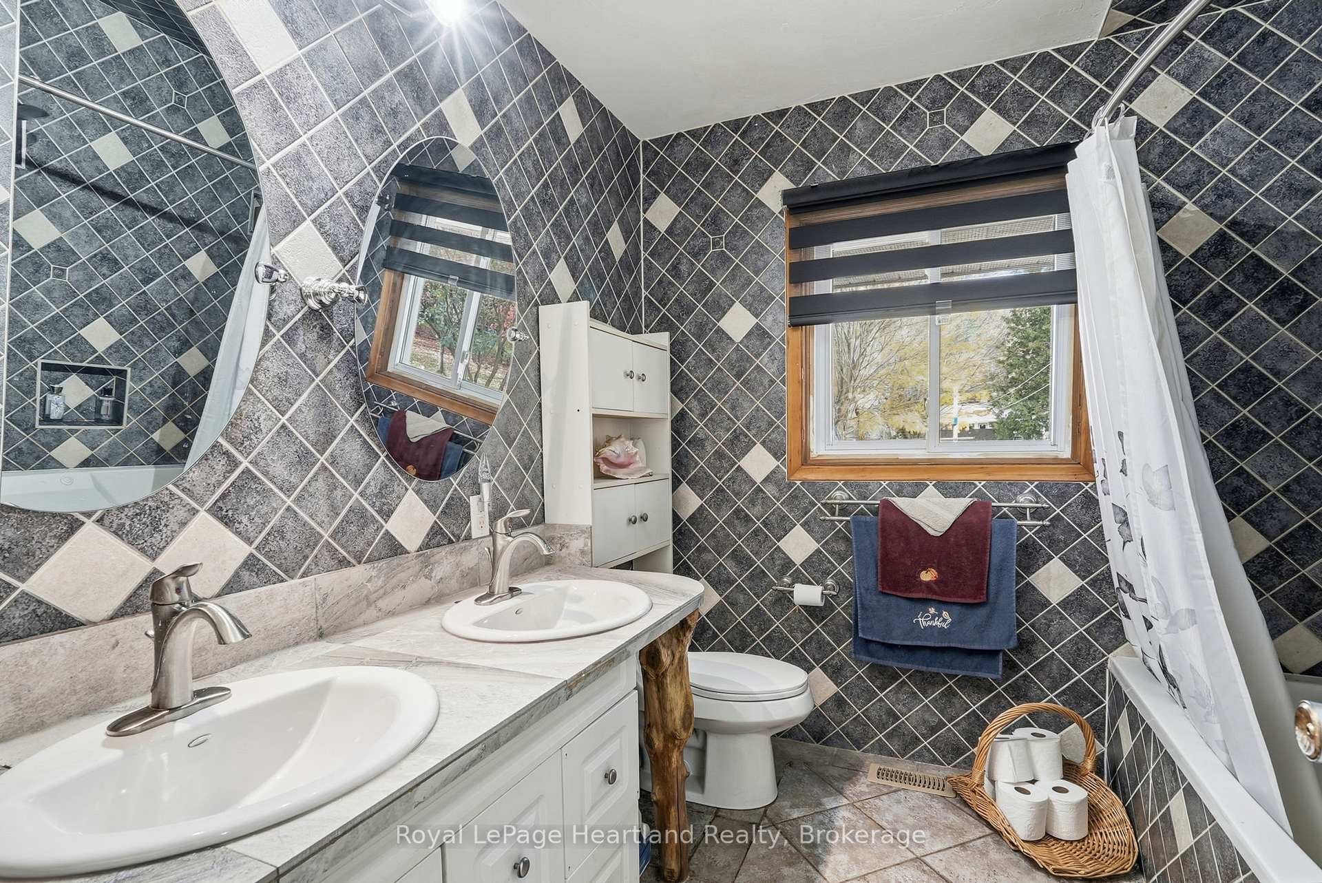Photo 14 of 292 Wellington Street, North Huron, Blyth — HOMEH