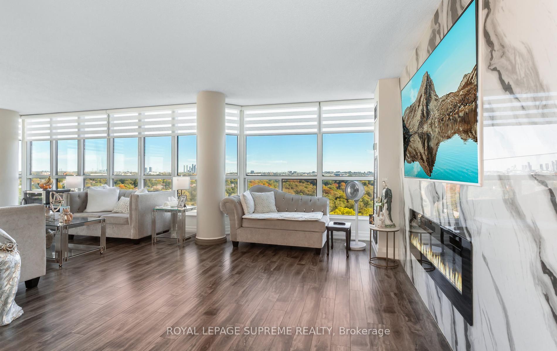 Photo 8 of Unit 1015, 5 Rowntree Road, Etobicoke, Mount Olive-Silverstone-Jamestown — HOMEH
