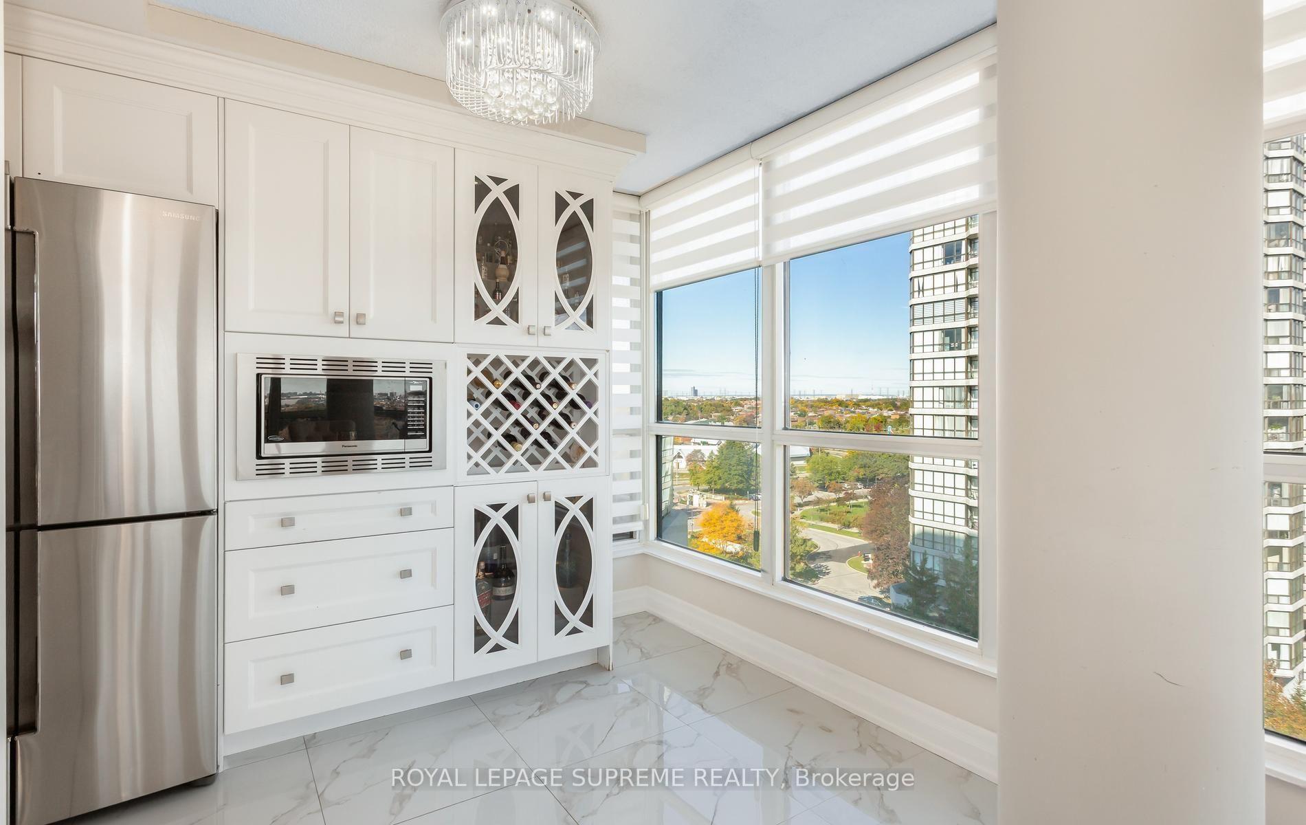 Photo 16 of Unit 1015, 5 Rowntree Road, Etobicoke, Mount Olive-Silverstone-Jamestown — HOMEH