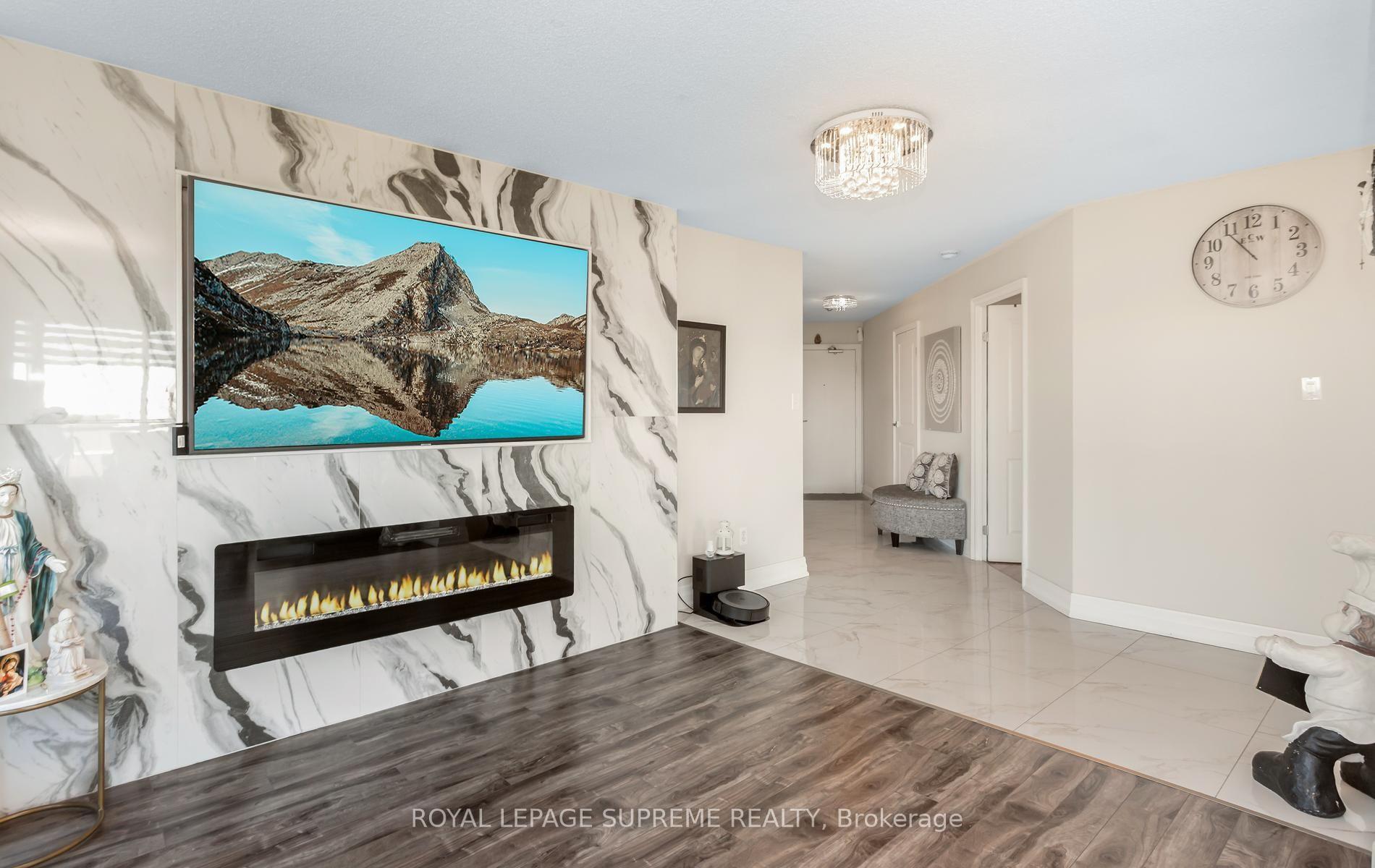 Photo 21 of Unit 1015, 5 Rowntree Road, Etobicoke, Mount Olive-Silverstone-Jamestown — HOMEH