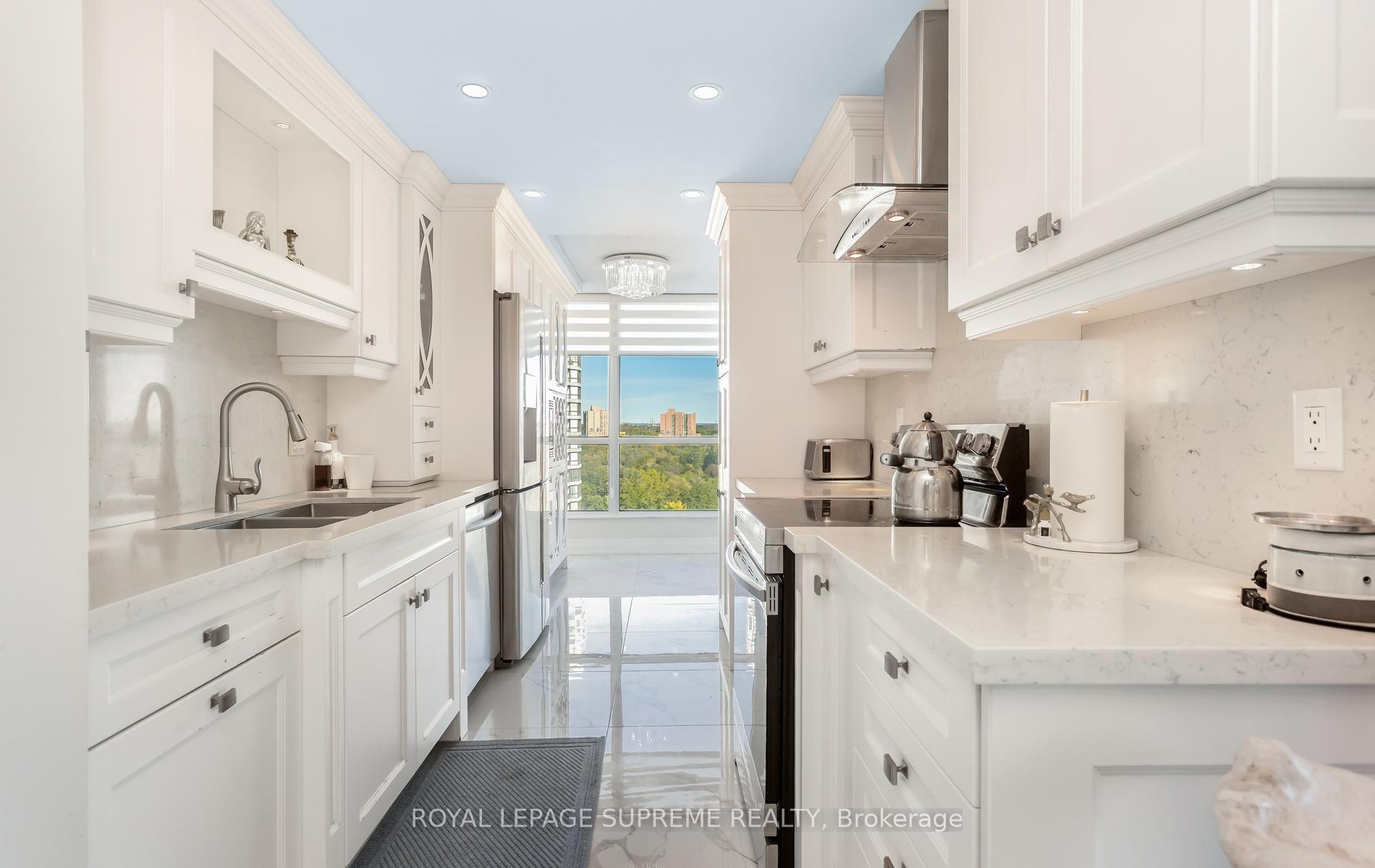 Photo 26 of Unit 1015, 5 Rowntree Road, Etobicoke, Mount Olive-Silverstone-Jamestown — HOMEH