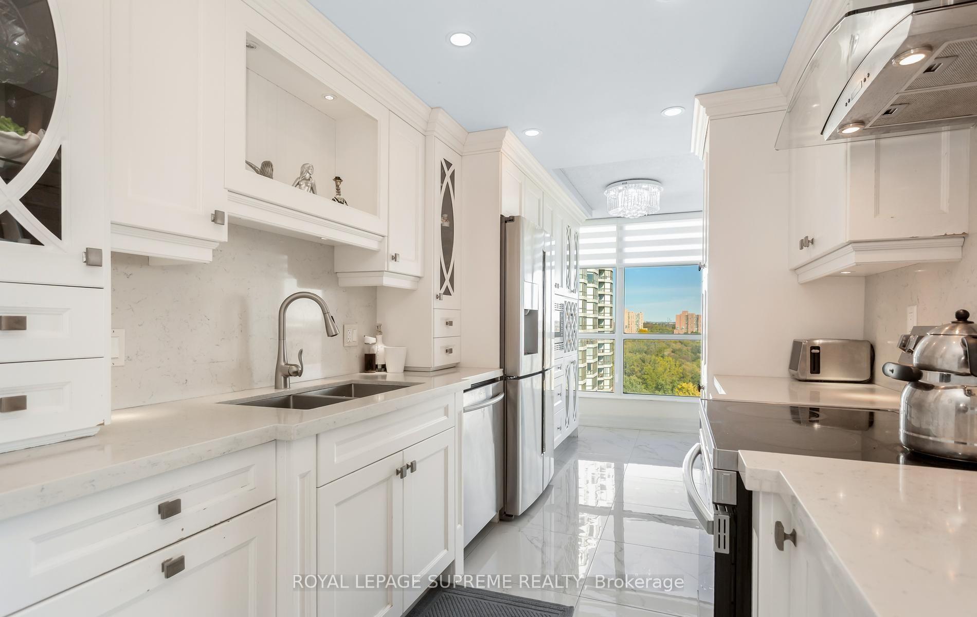 Photo 27 of Unit 1015, 5 Rowntree Road, Etobicoke, Mount Olive-Silverstone-Jamestown — HOMEH