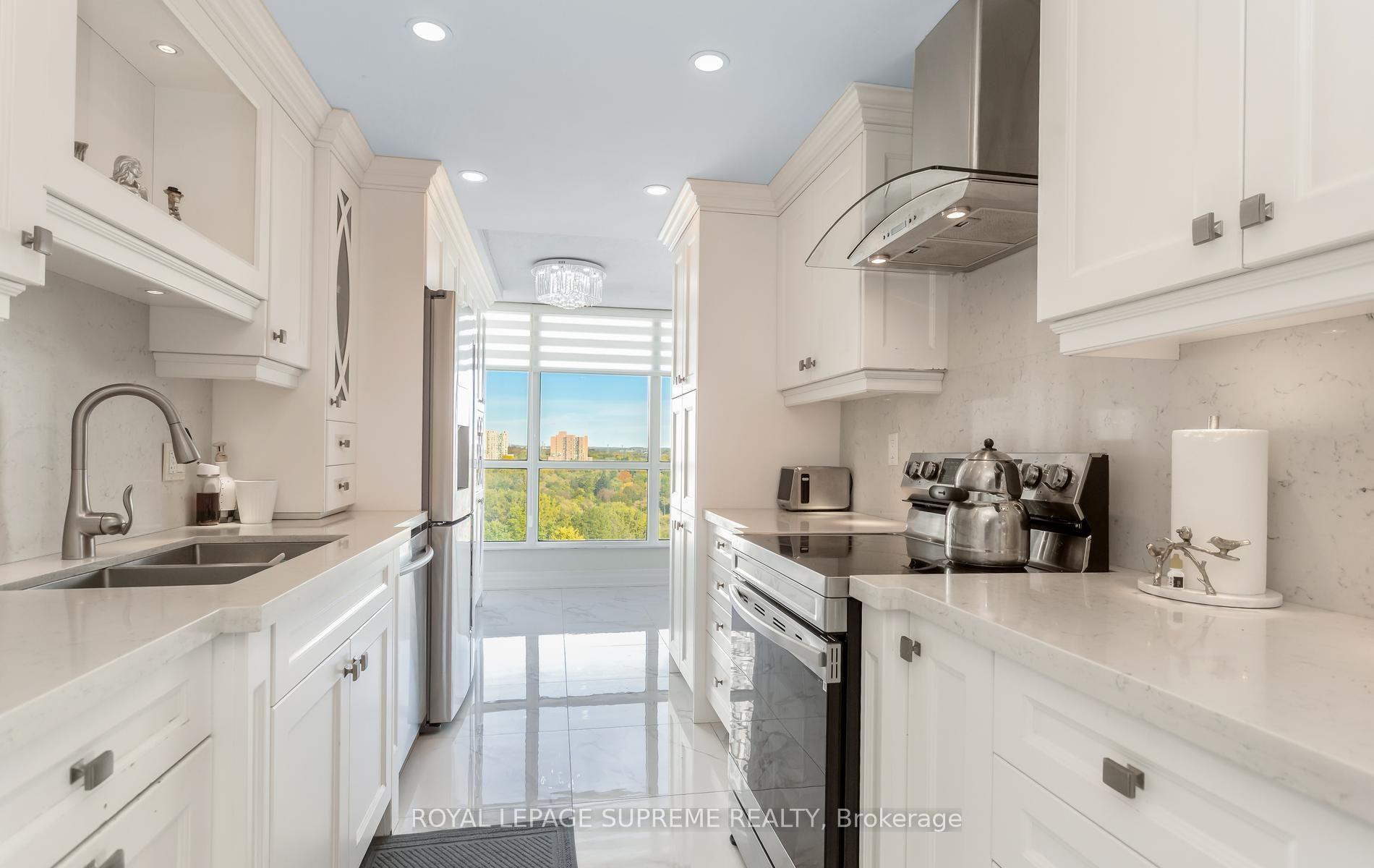 Photo 28 of Unit 1015, 5 Rowntree Road, Etobicoke, Mount Olive-Silverstone-Jamestown — HOMEH
