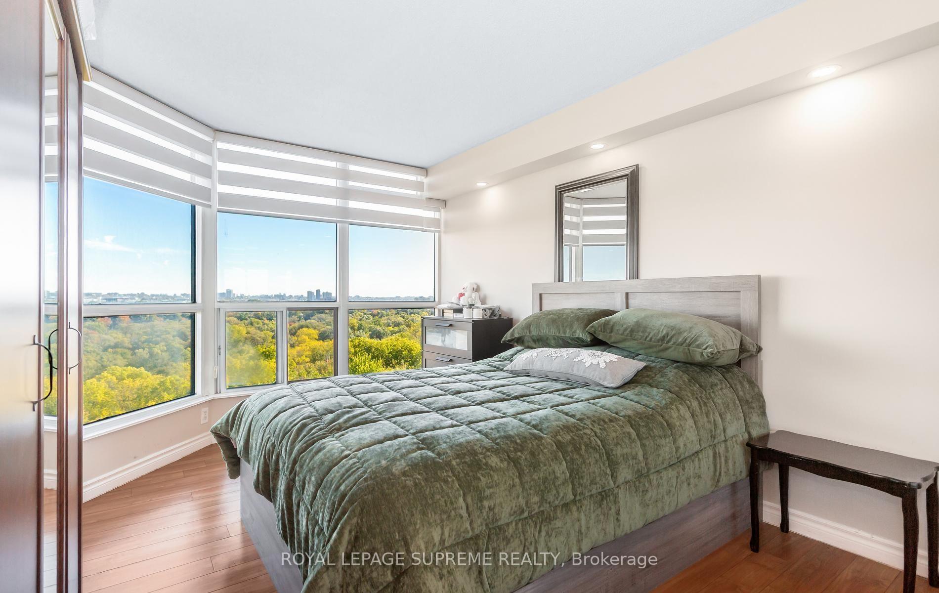 Photo 35 of Unit 1015, 5 Rowntree Road, Etobicoke, Mount Olive-Silverstone-Jamestown — HOMEH