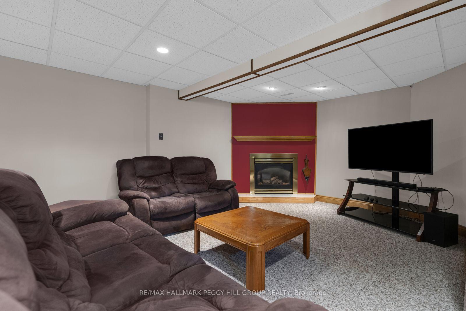 Photo 21 of 5 Allan Court, Springwater, Elmvale — HOMEH