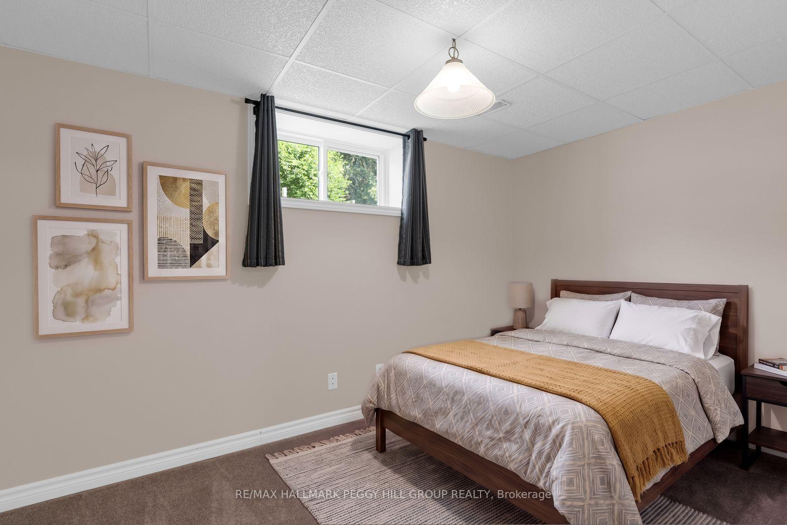 Photo 25 of 5 Allan Court, Springwater, Elmvale — HOMEH
