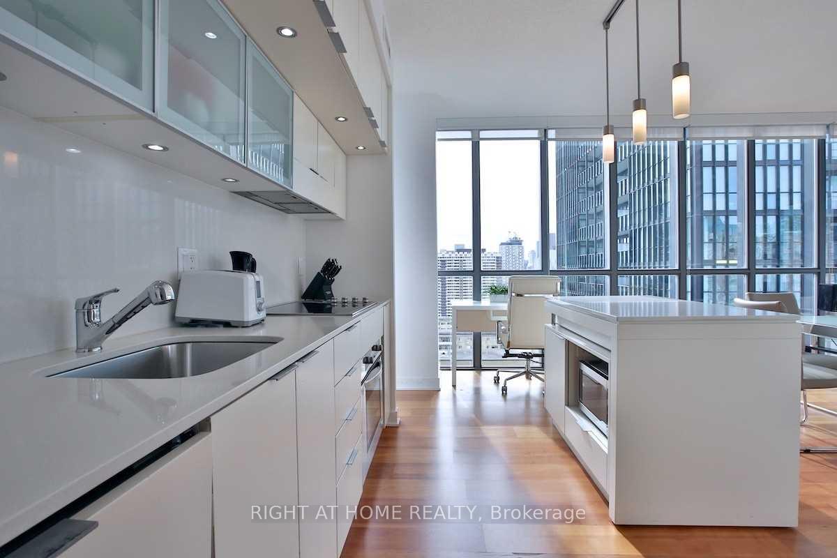 Photo 3 of Unit 1903, 110 Charles Street E, Toronto, Church-Yonge Corridor — HOMEH