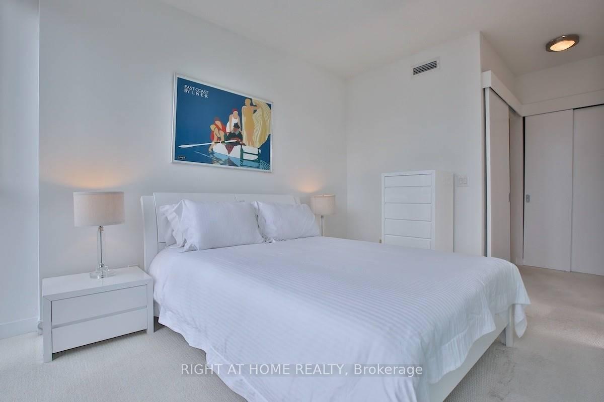 Photo 15 of Unit 1903, 110 Charles Street E, Toronto, Church-Yonge Corridor — HOMEH