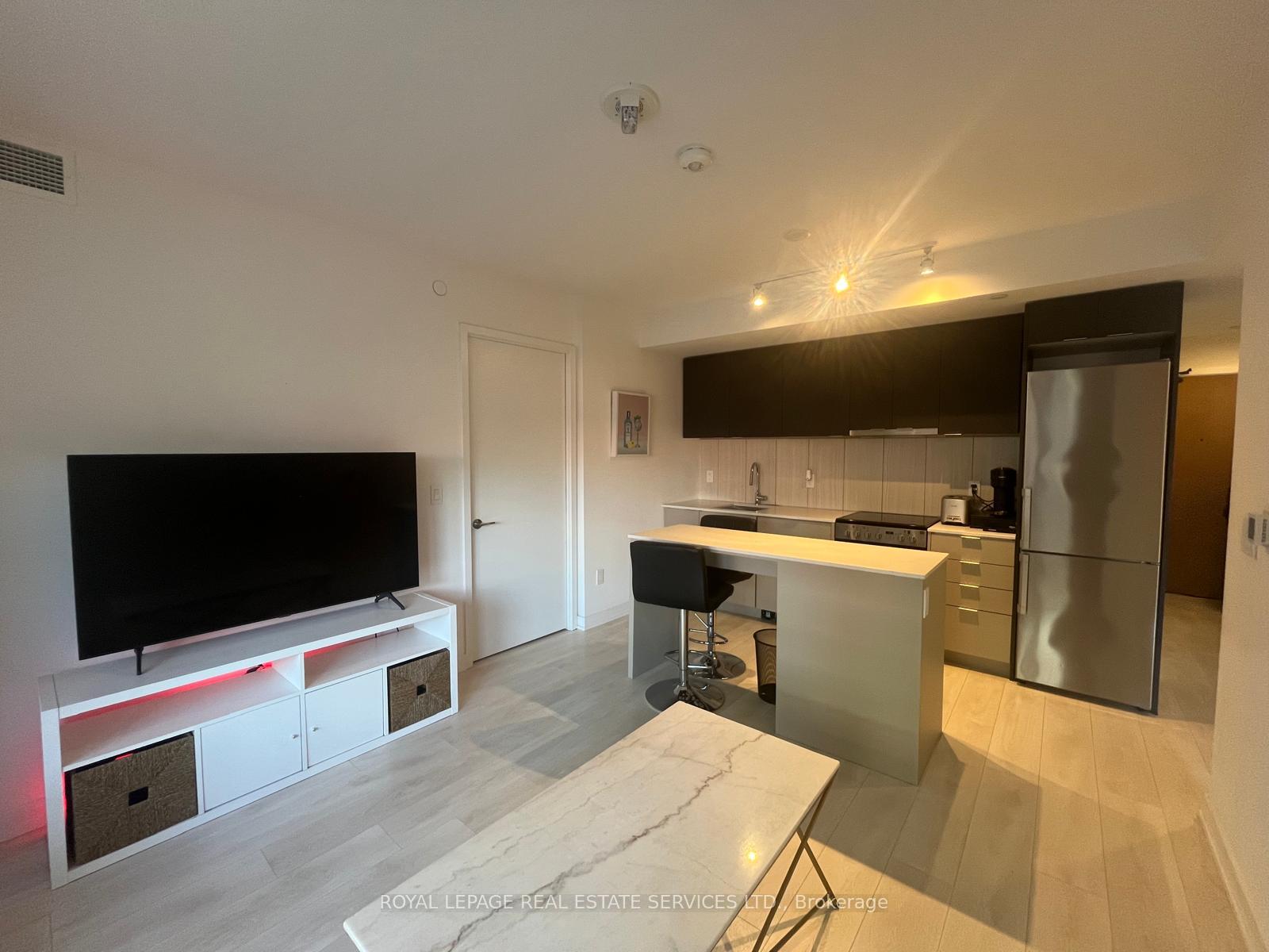 Photo 8 of Unit 717, 8 Tippett Road, North York, Clanton Park — HOMEH